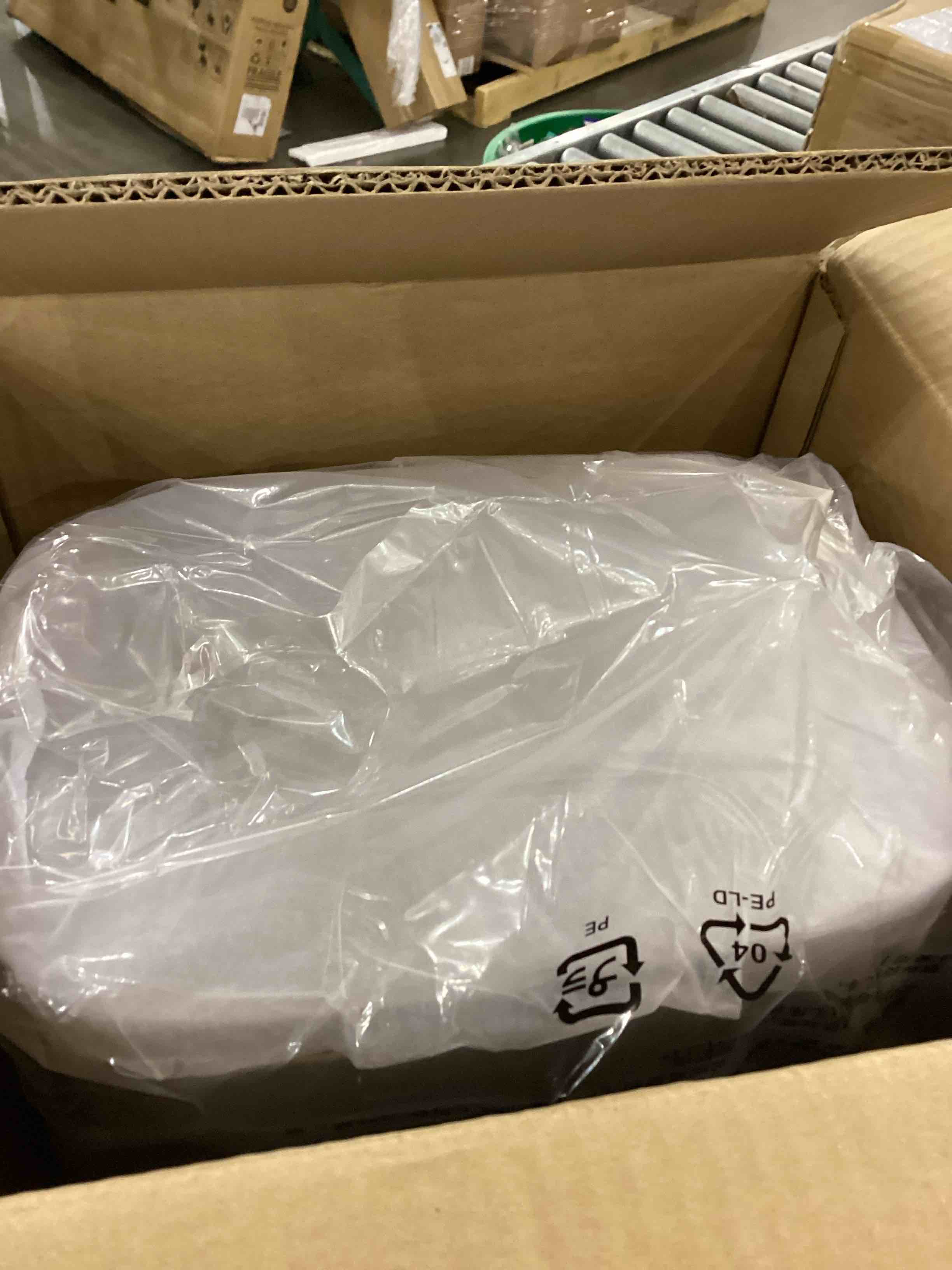 https://s3.amazonaws.com/lotting-images-prod/bidfta/PPE2557134_1752851093917.jpeg
