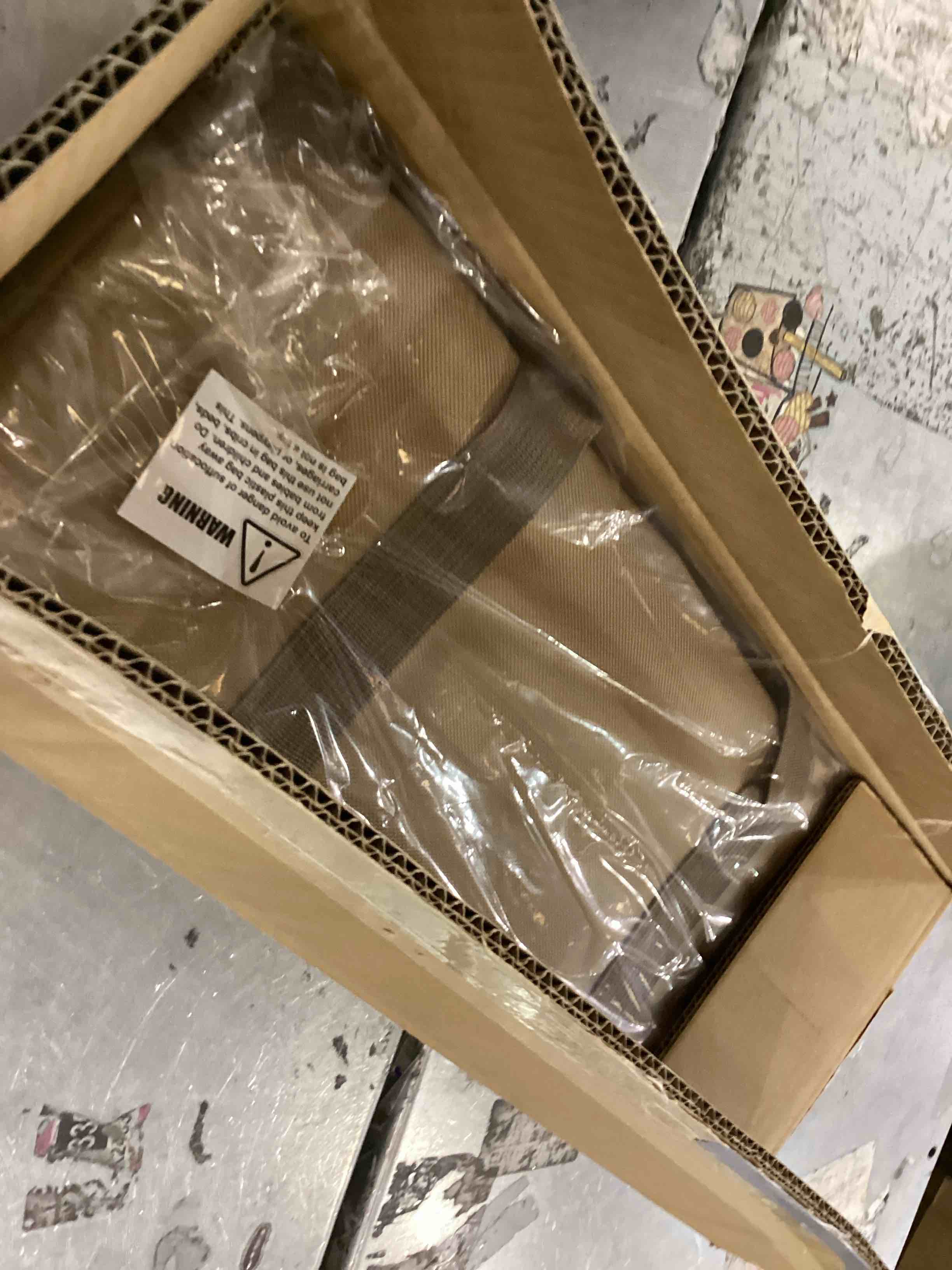https://s3.amazonaws.com/lotting-images-prod/bidfta/PPE2557282_1752857436100.jpeg