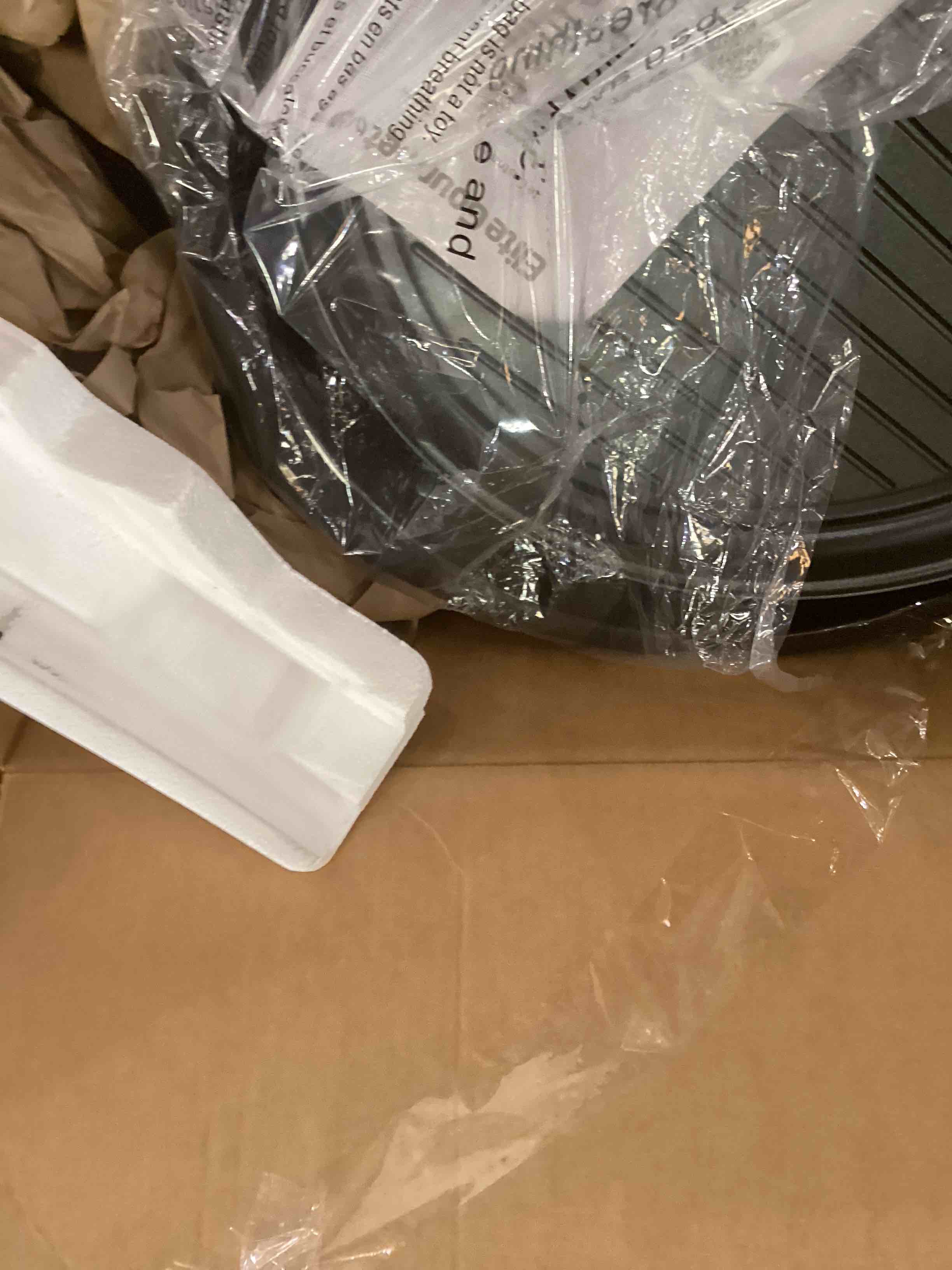 https://s3.amazonaws.com/lotting-images-prod/bidfta/PPE2558229_1753210375935.jpeg