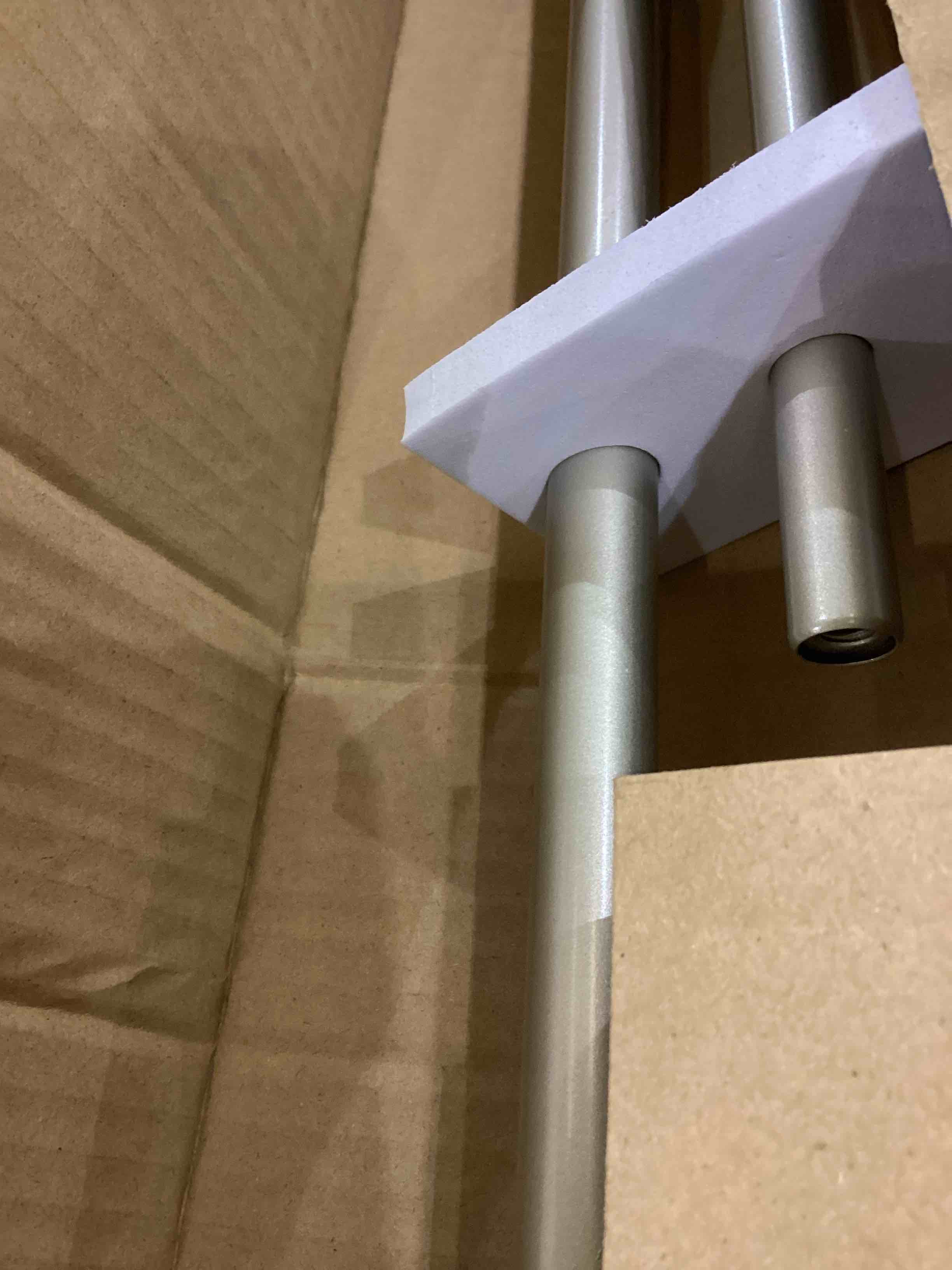 https://s3.amazonaws.com/lotting-images-prod/bidfta/PPE2558573_1753285816950.jpeg