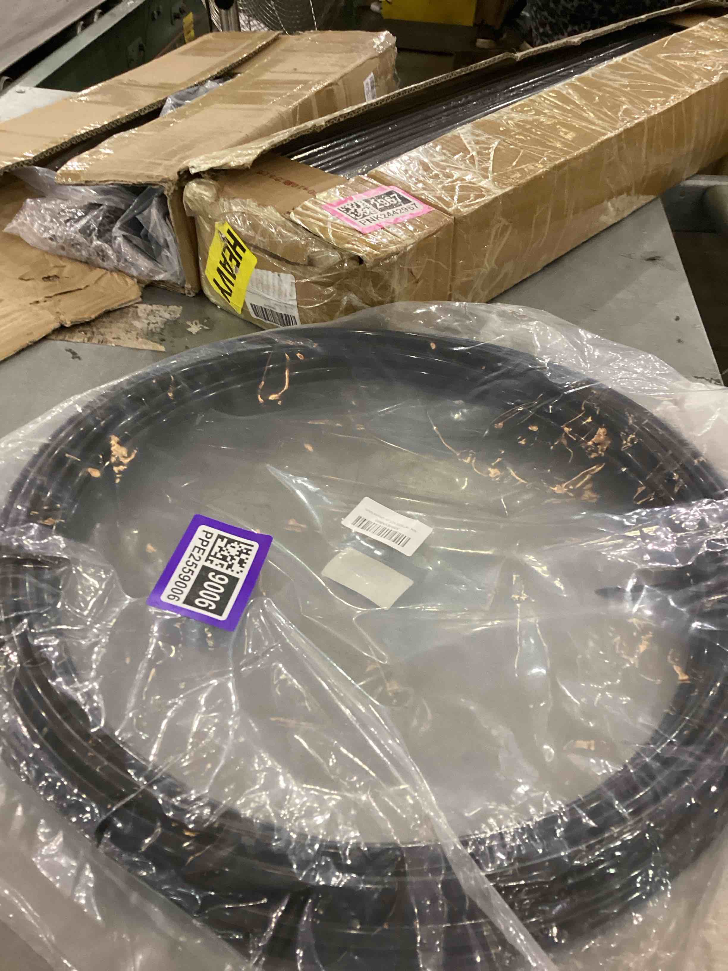 https://s3.amazonaws.com/lotting-images-prod/bidfta/PPE2559006_1753367636069.jpeg