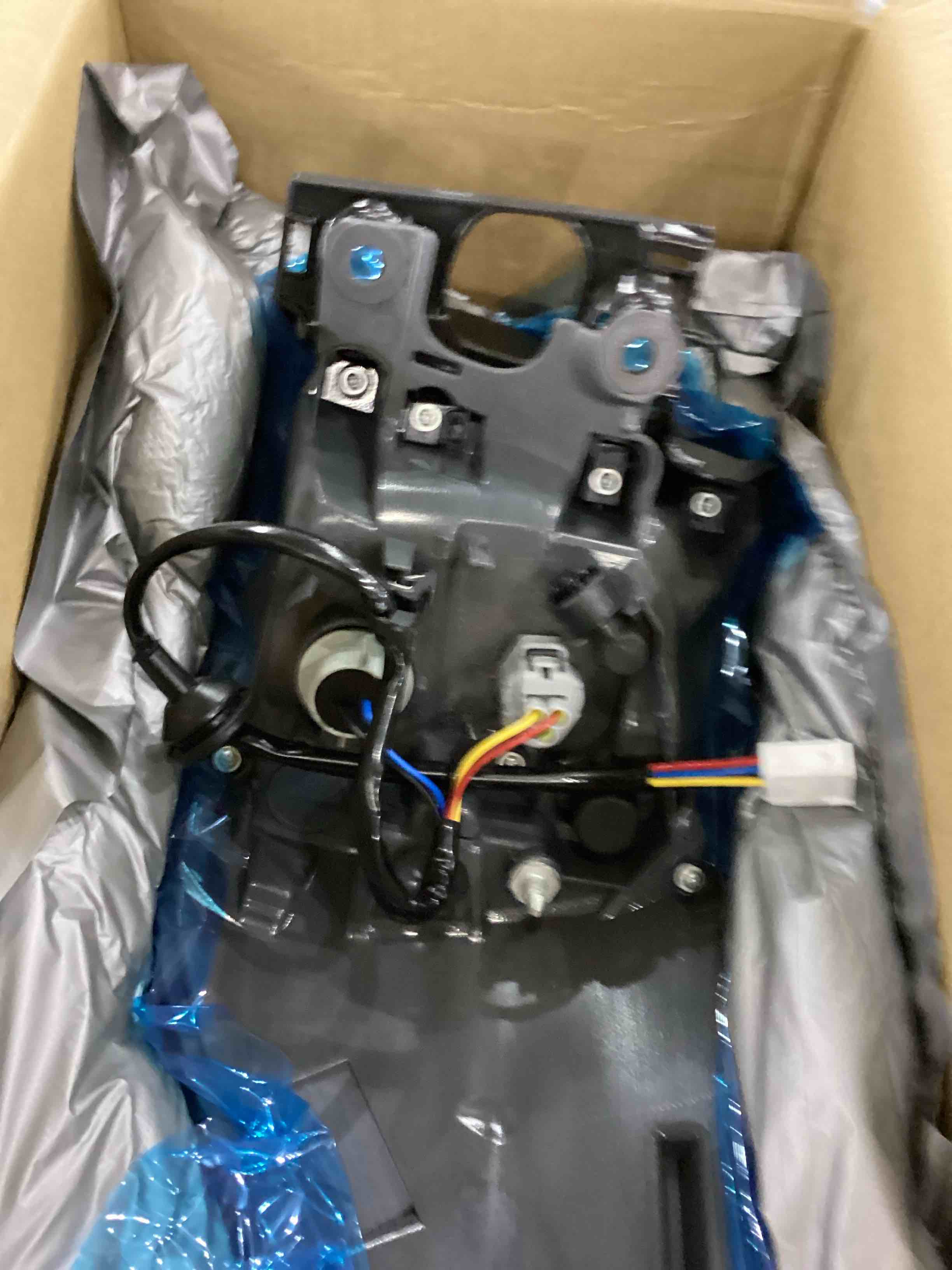 https://s3.amazonaws.com/lotting-images-prod/bidfta/PPE2559417_1753442944600.jpeg