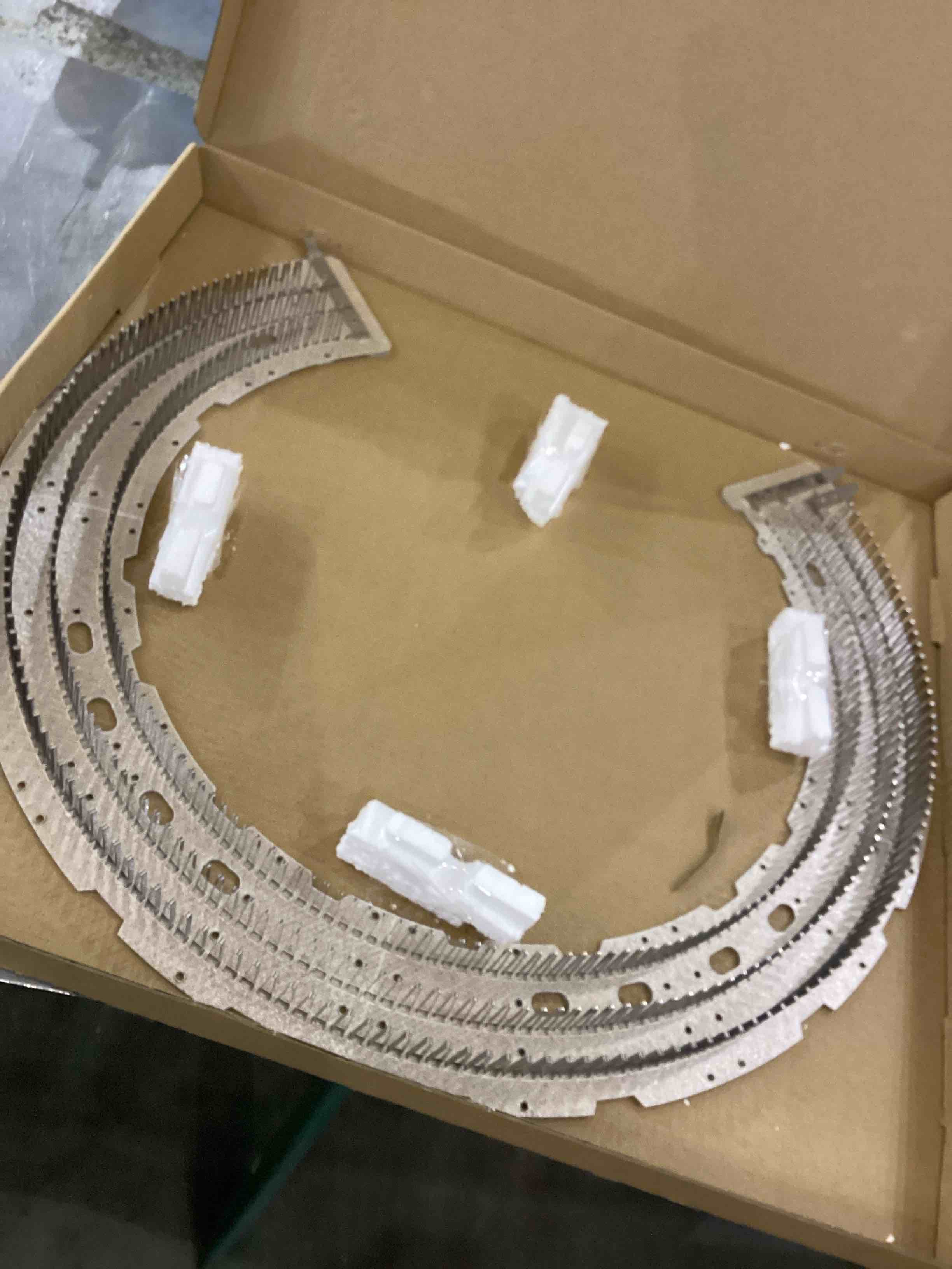 https://s3.amazonaws.com/lotting-images-prod/bidfta/PPE2559561_1753449046603.jpeg
