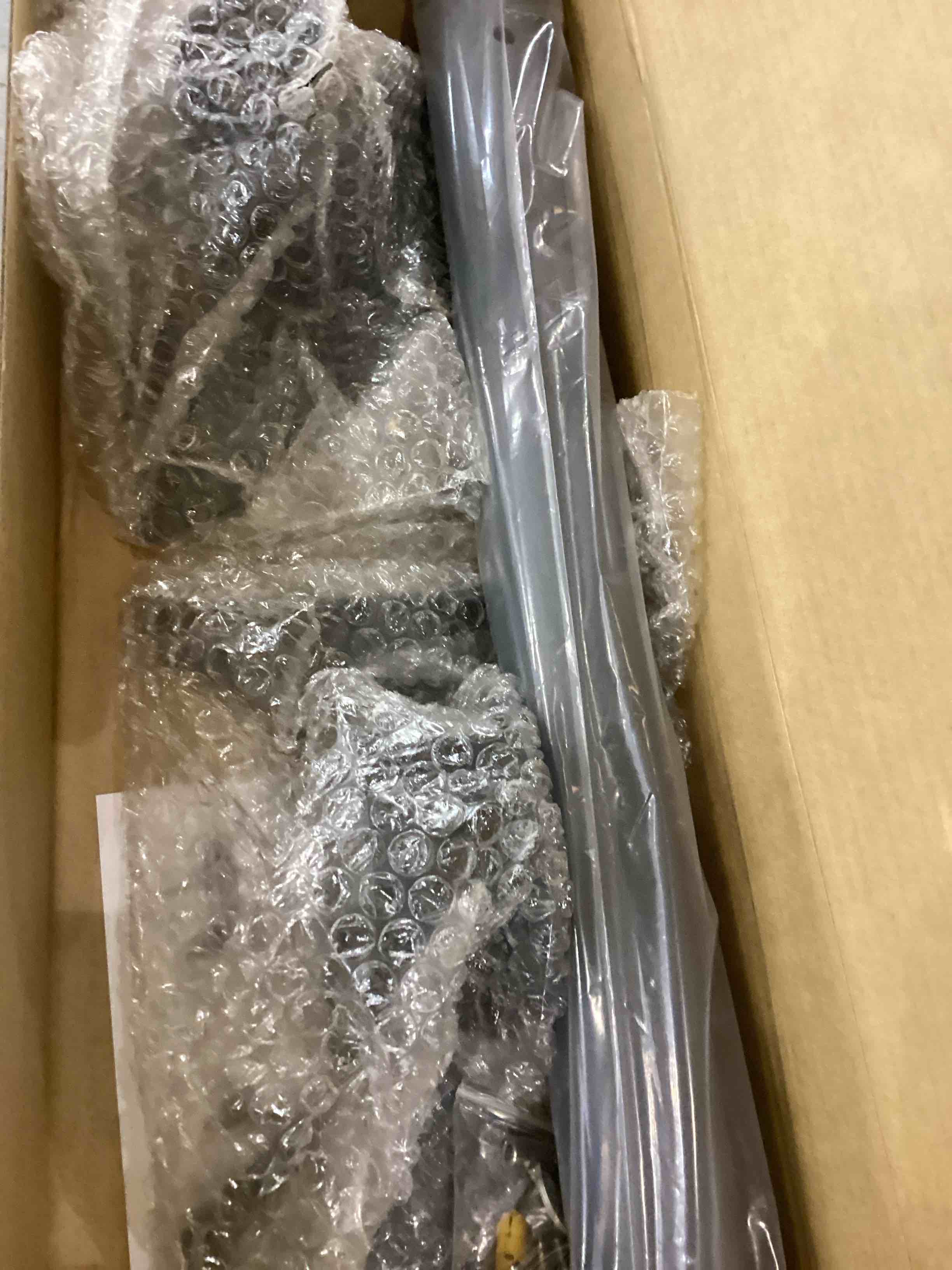 https://s3.amazonaws.com/lotting-images-prod/bidfta/PPE2559633_1753451960418.jpeg