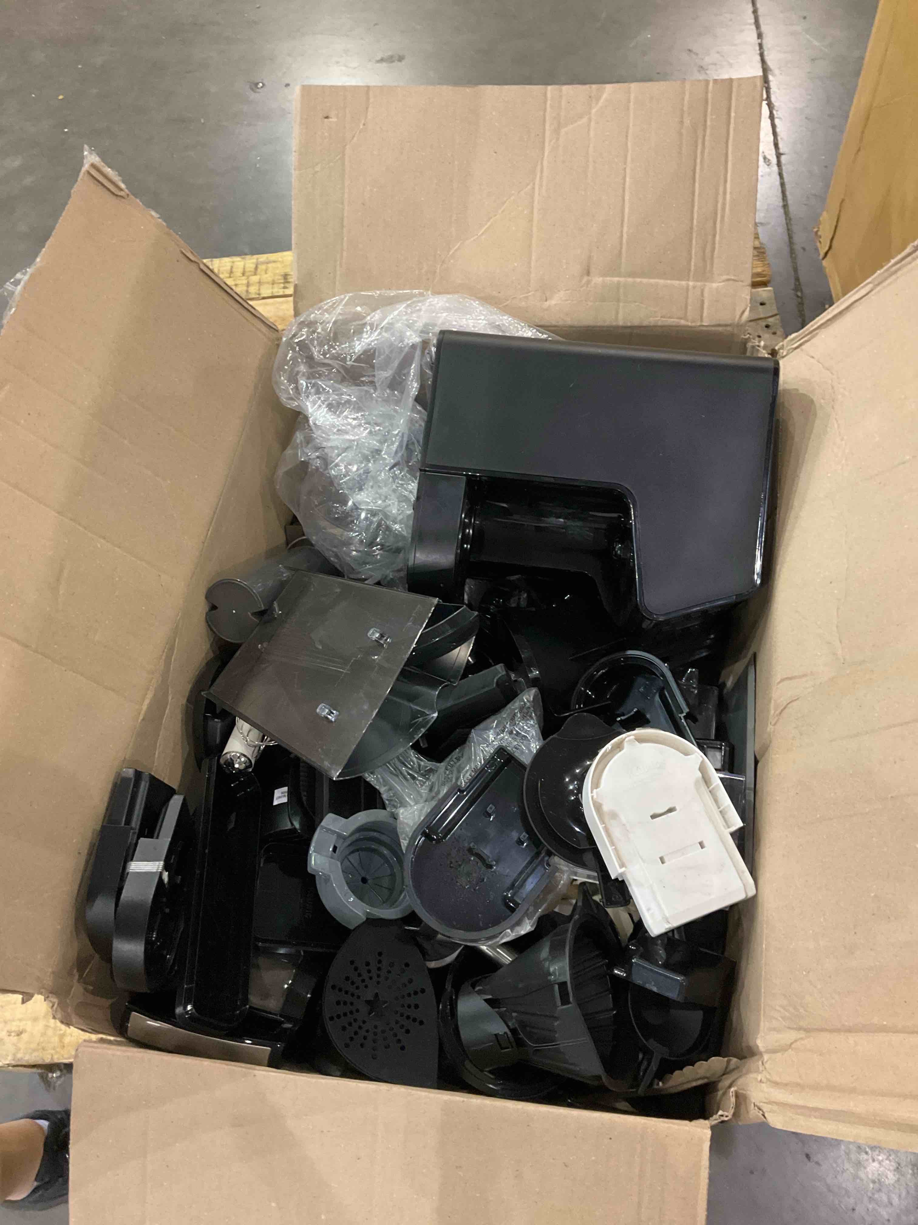 https://s3.amazonaws.com/lotting-images-prod/bidfta/PPE2559879_1753697515870.jpeg