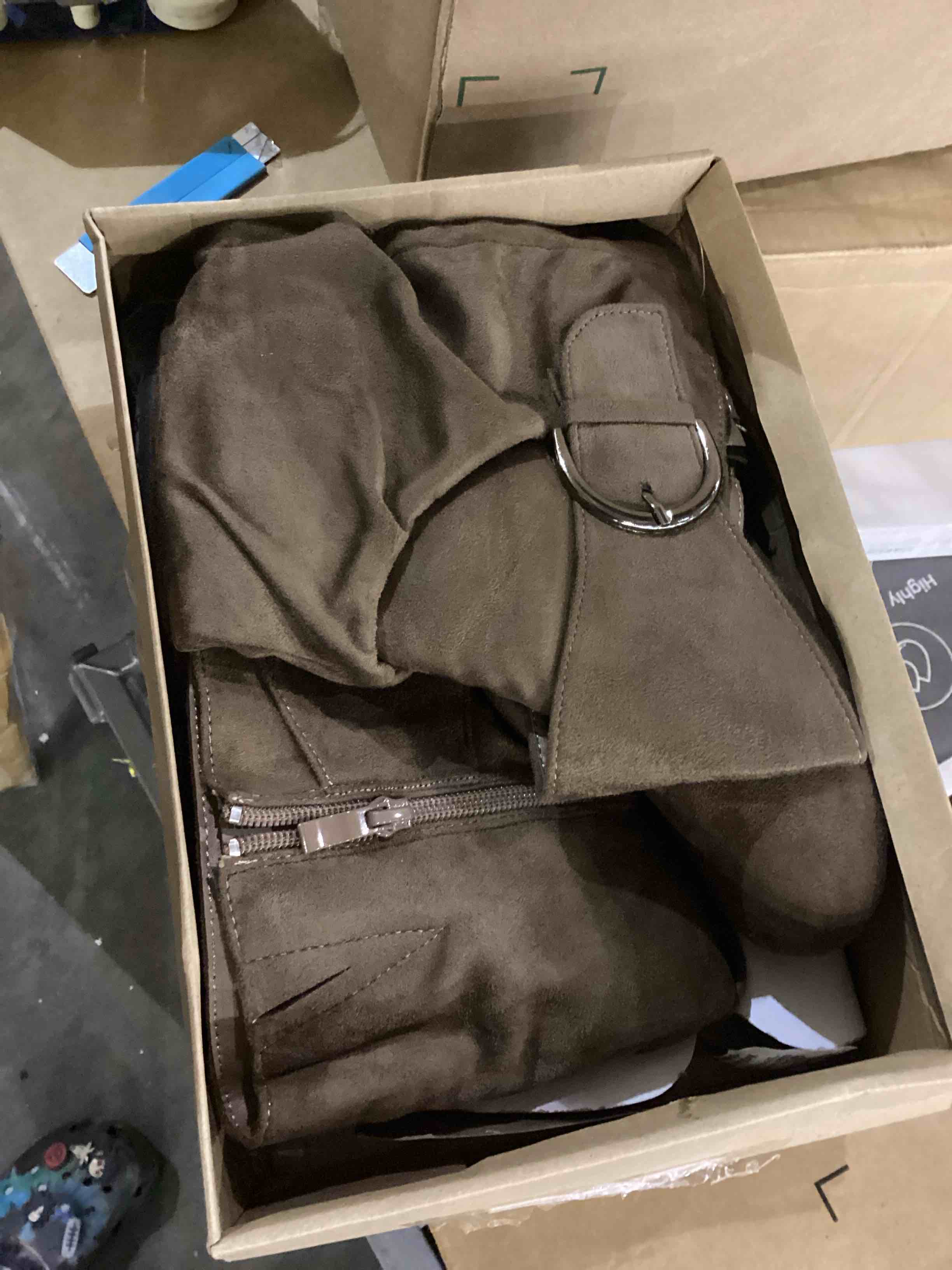 https://s3.amazonaws.com/lotting-images-prod/bidfta/PPE2559960_1755257222229.jpeg