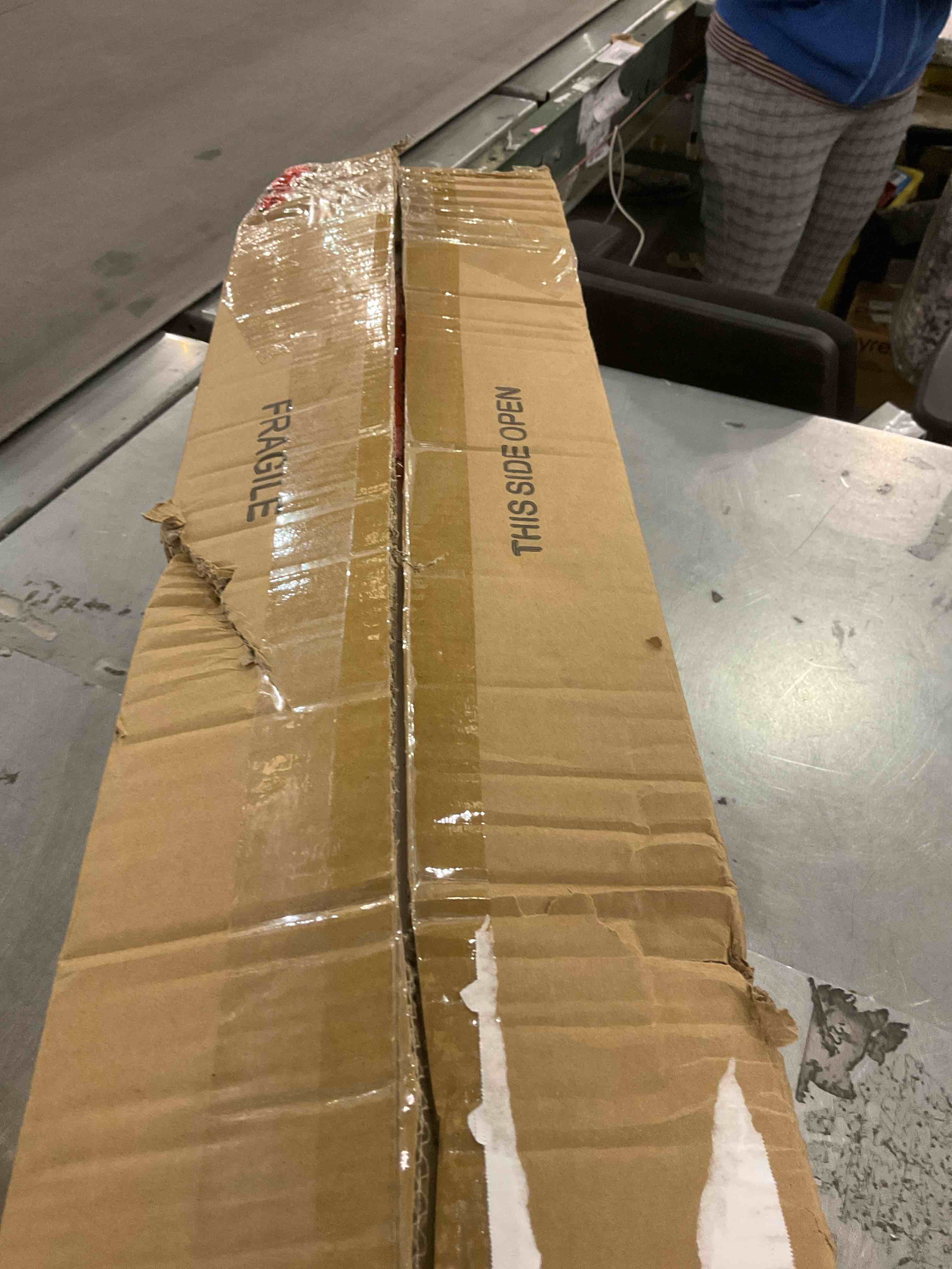 https://s3.amazonaws.com/lotting-images-prod/bidfta/PPE2563455_1744721442407.jpeg