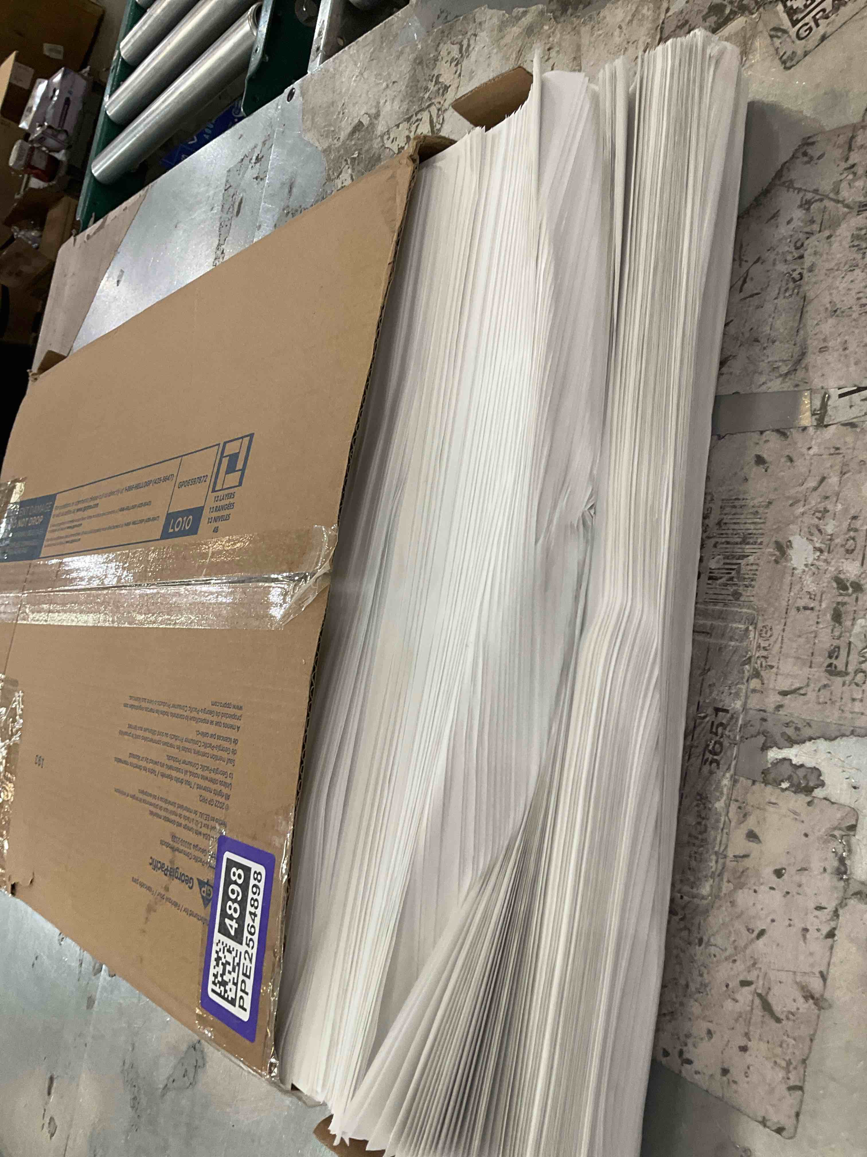 https://s3.amazonaws.com/lotting-images-prod/bidfta/PPE2564898_1744821679930.jpeg