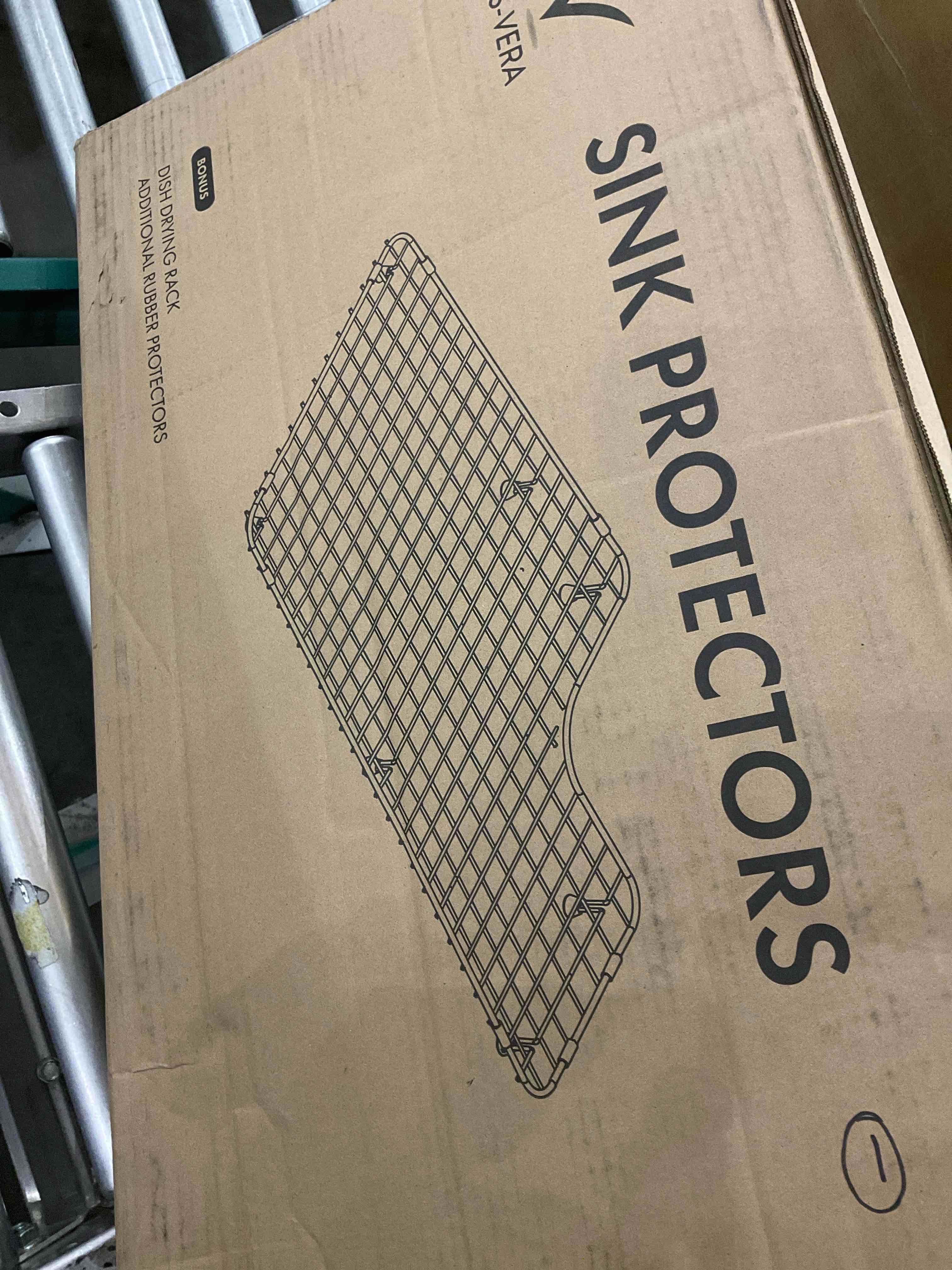 https://s3.amazonaws.com/lotting-images-prod/bidfta/PPE2564965_1746113353289.jpeg