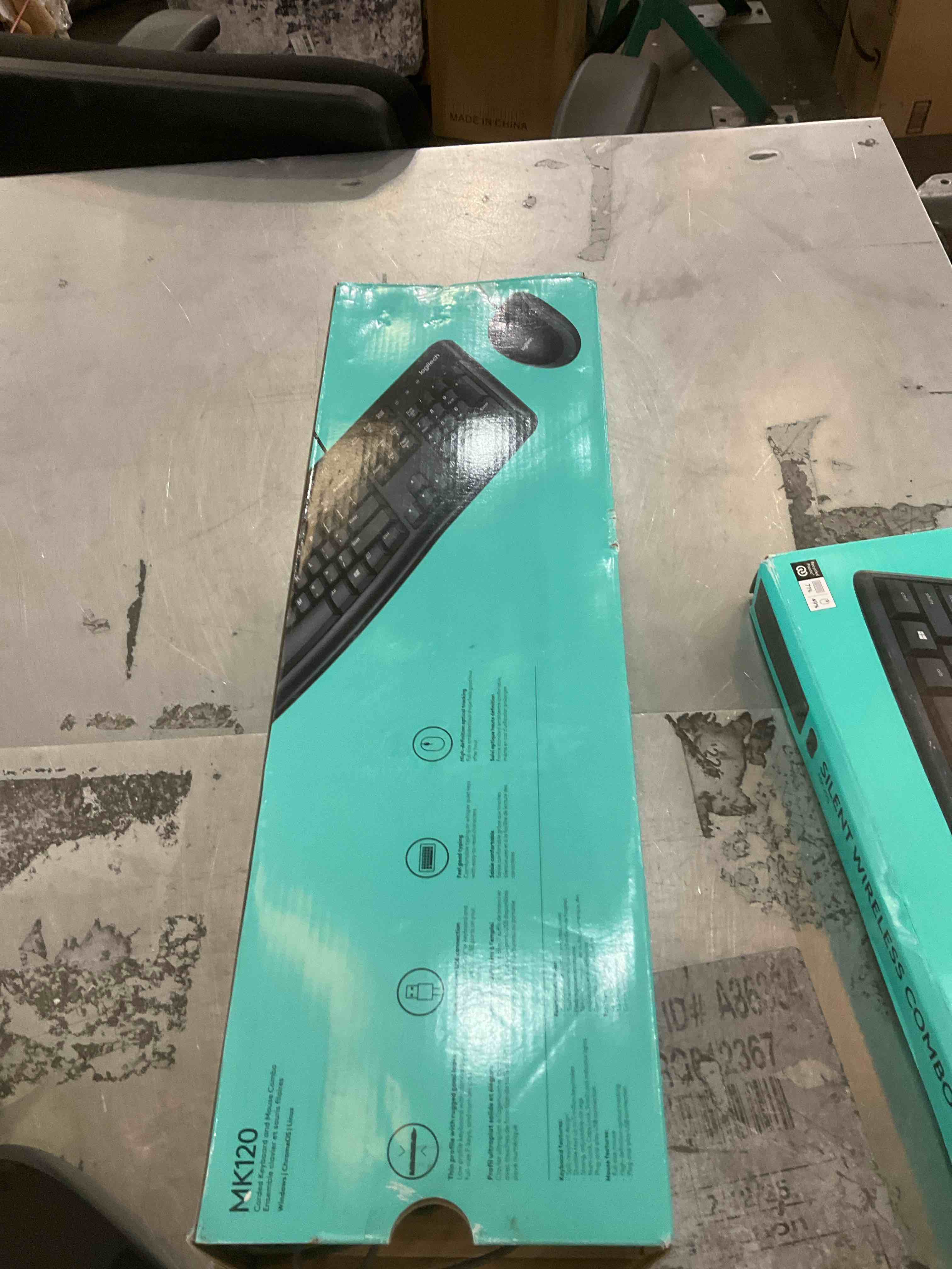 https://s3.amazonaws.com/lotting-images-prod/bidfta/PPE2565087_1744815134435.jpeg