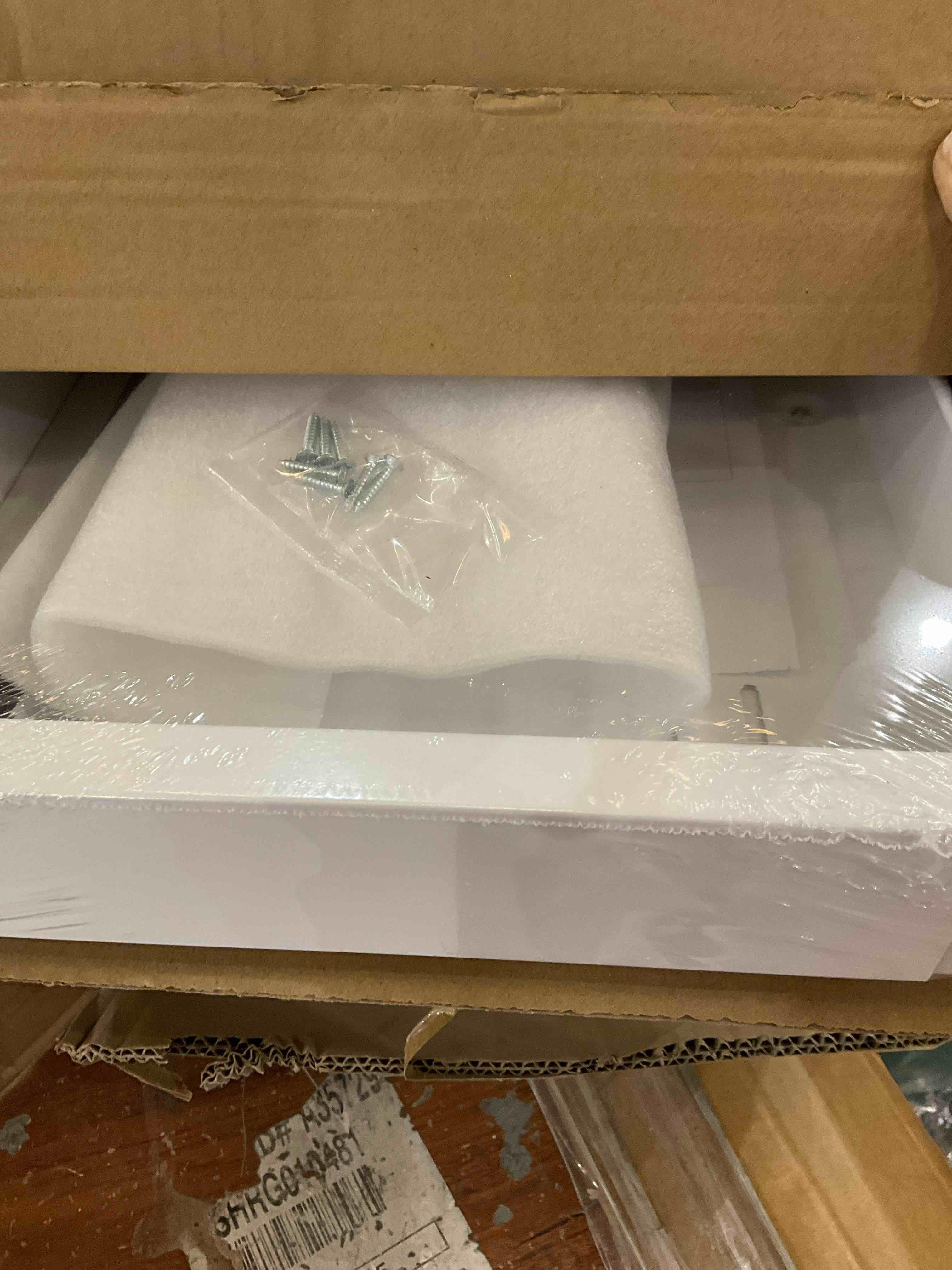 https://s3.amazonaws.com/lotting-images-prod/bidfta/PPE2565268_1744818000363.jpeg