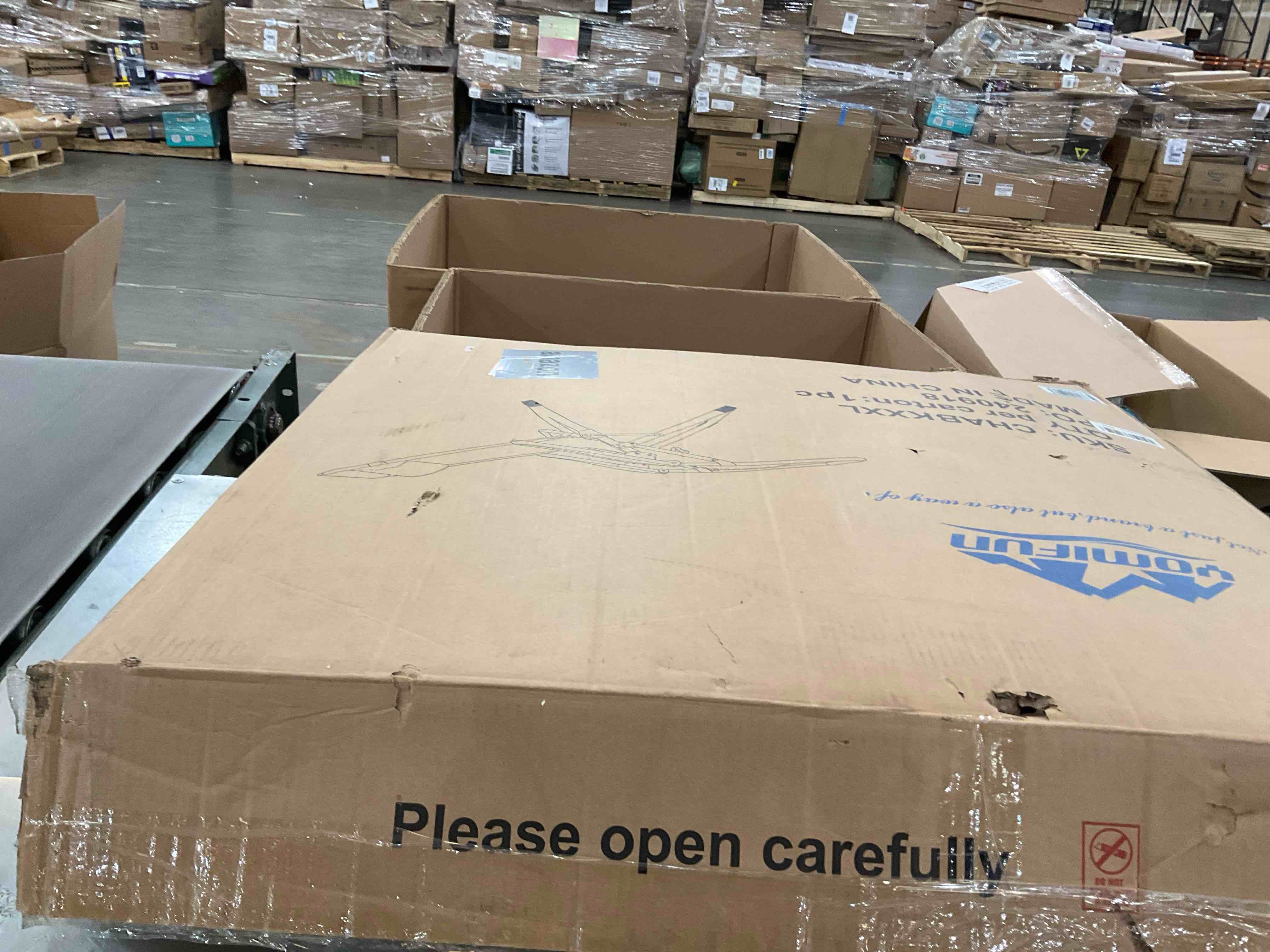 https://s3.amazonaws.com/lotting-images-prod/bidfta/PPE2565328_1744818753793.jpeg
