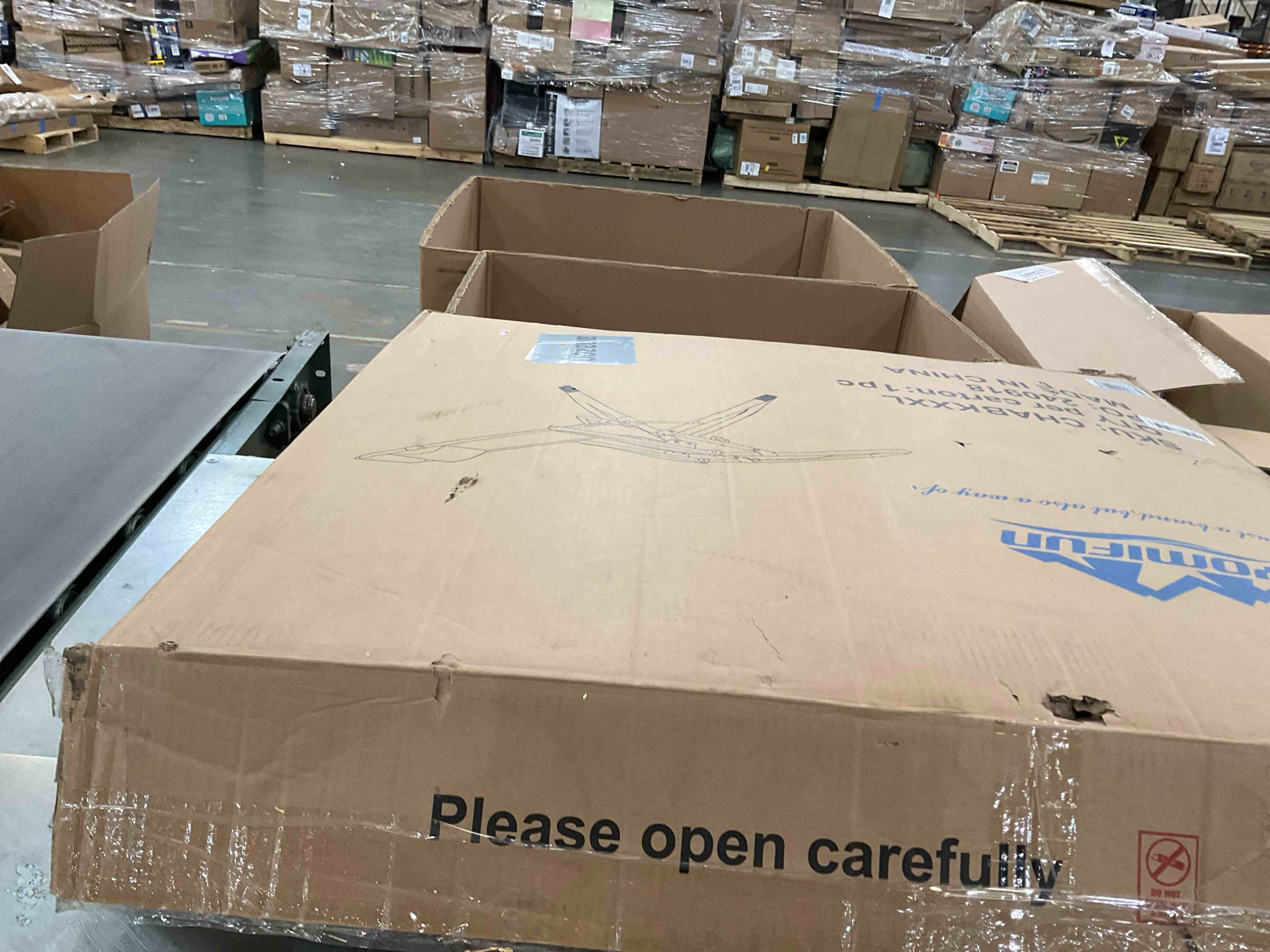 https://s3.amazonaws.com/lotting-images-prod/bidfta/PPE2565328_1744818754744.jpeg