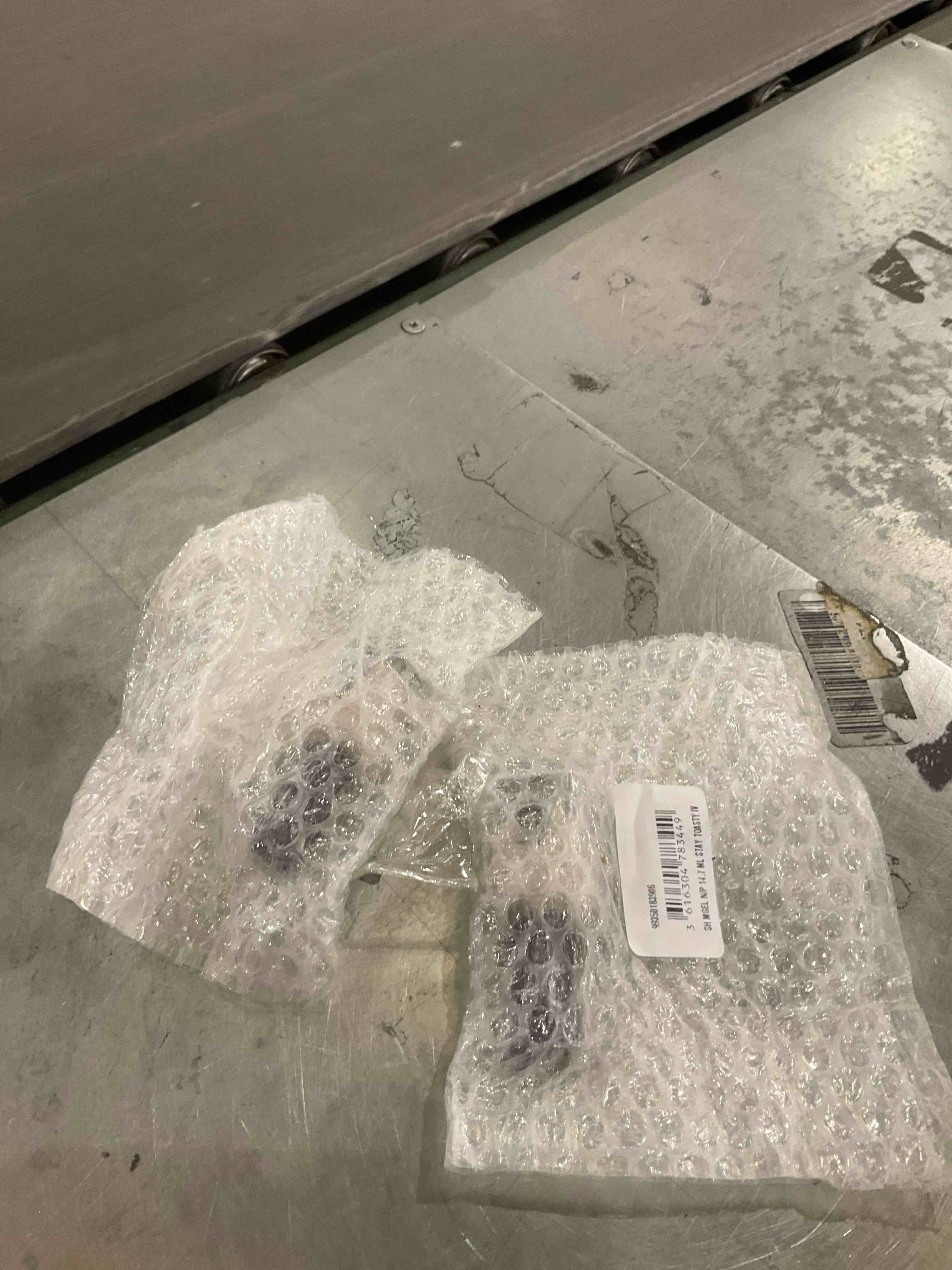 https://s3.amazonaws.com/lotting-images-prod/bidfta/PPE2565721_1744898785000.jpeg