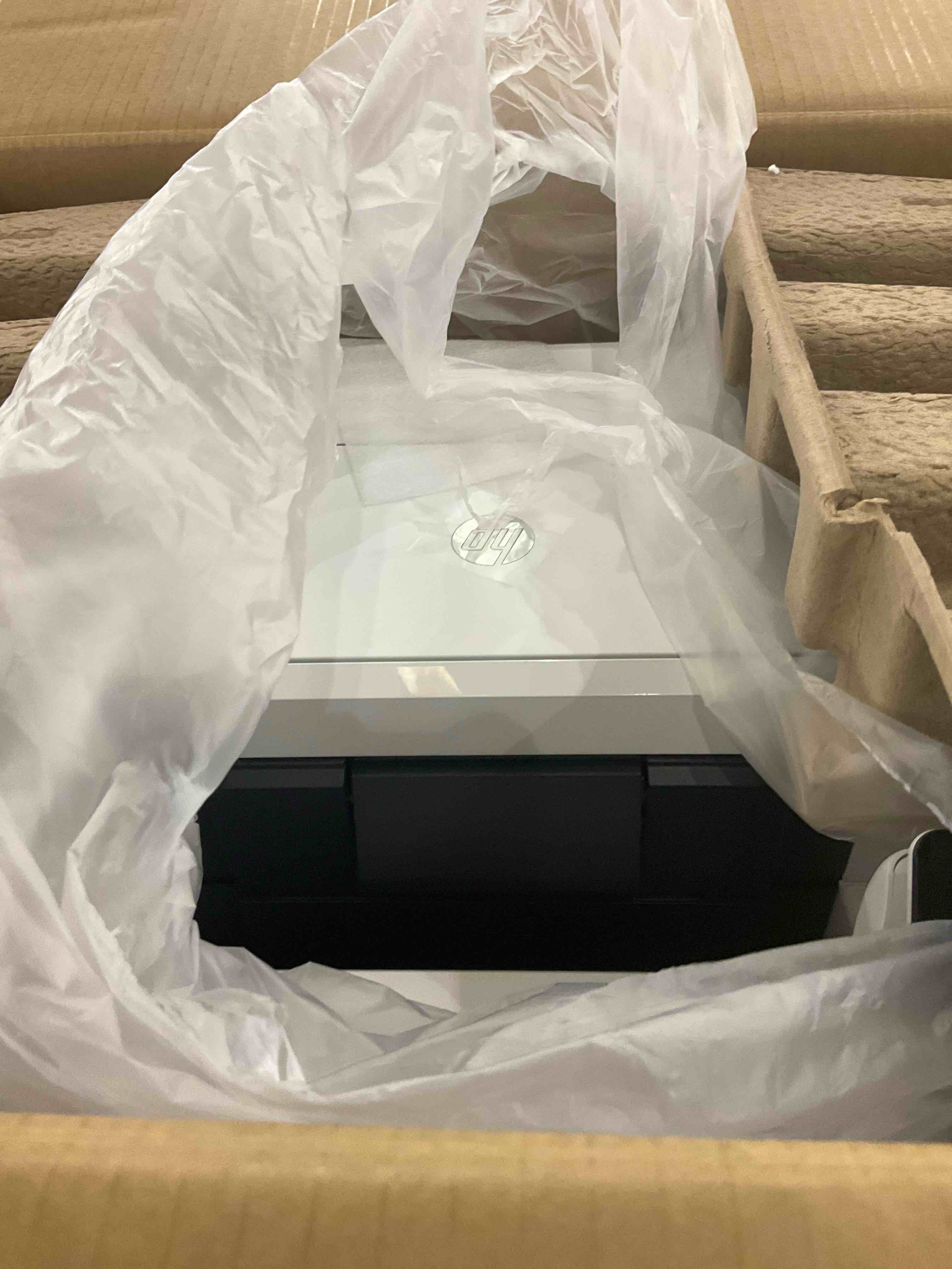 https://s3.amazonaws.com/lotting-images-prod/bidfta/PPE2566379_1745250683765.jpeg