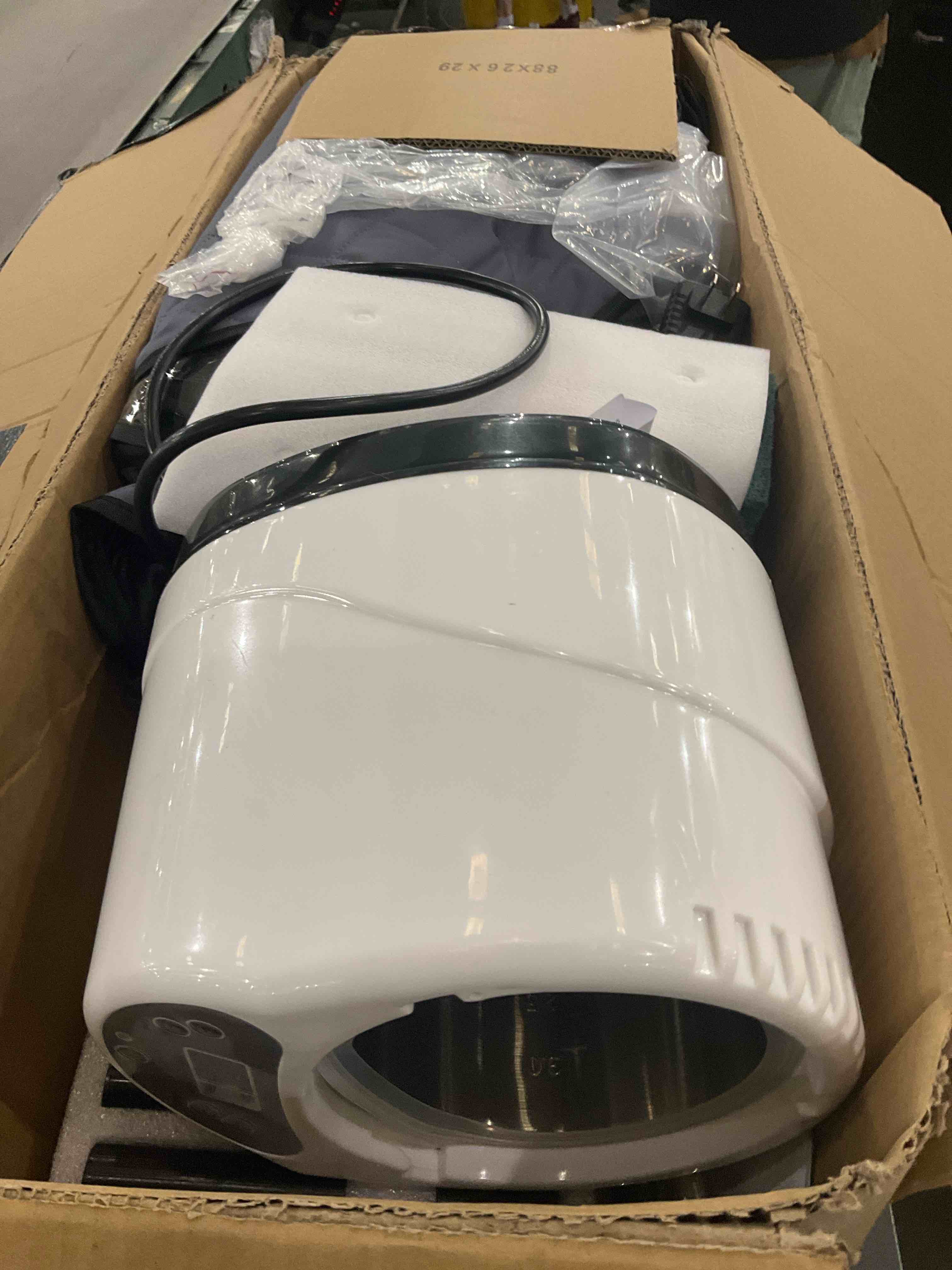 https://s3.amazonaws.com/lotting-images-prod/bidfta/PPE2566567_1745260470361.jpeg