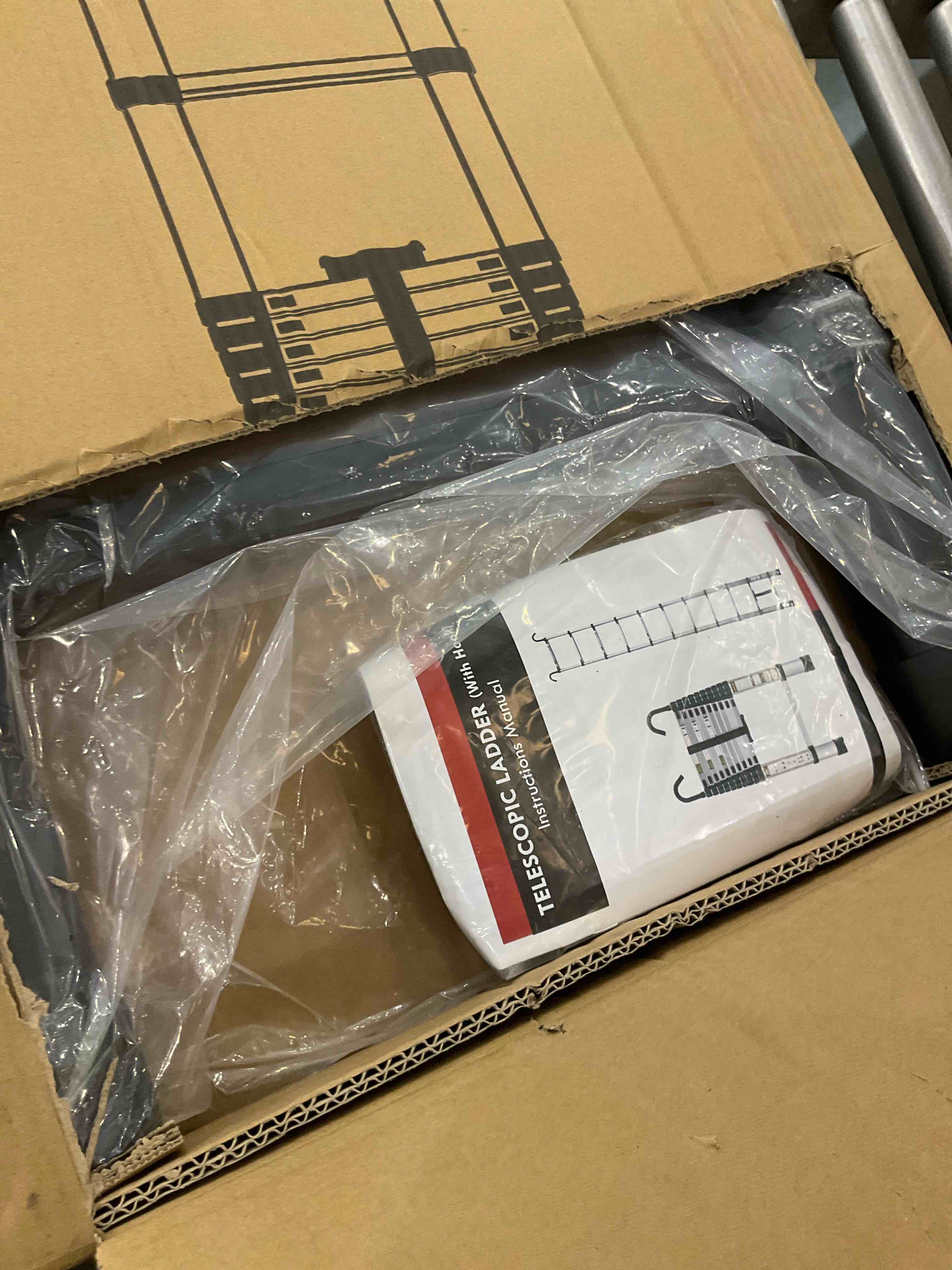 https://s3.amazonaws.com/lotting-images-prod/bidfta/PPE2566727_1745329626727.jpeg