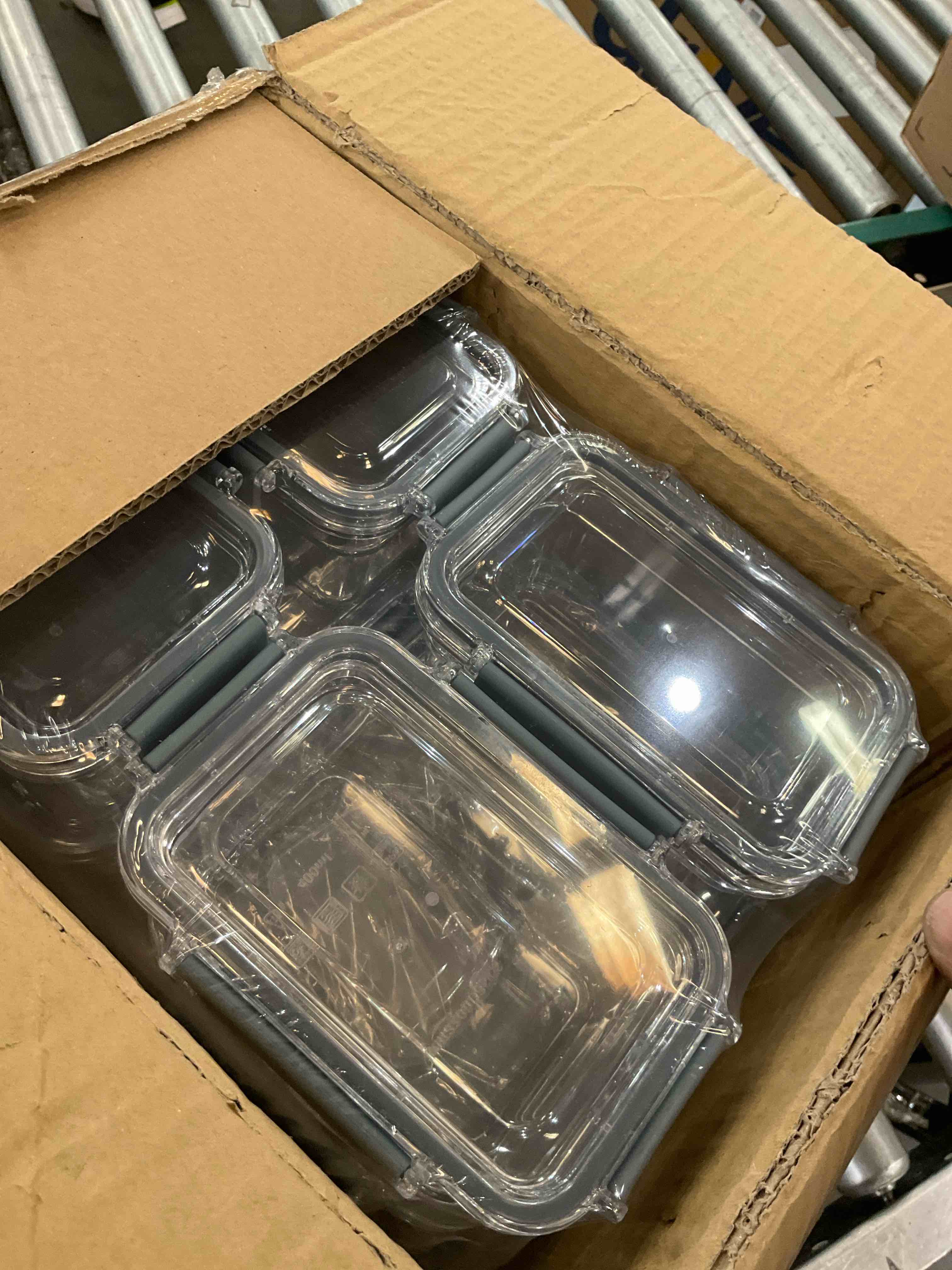 https://s3.amazonaws.com/lotting-images-prod/bidfta/PPE2567048_1745349004696.jpeg