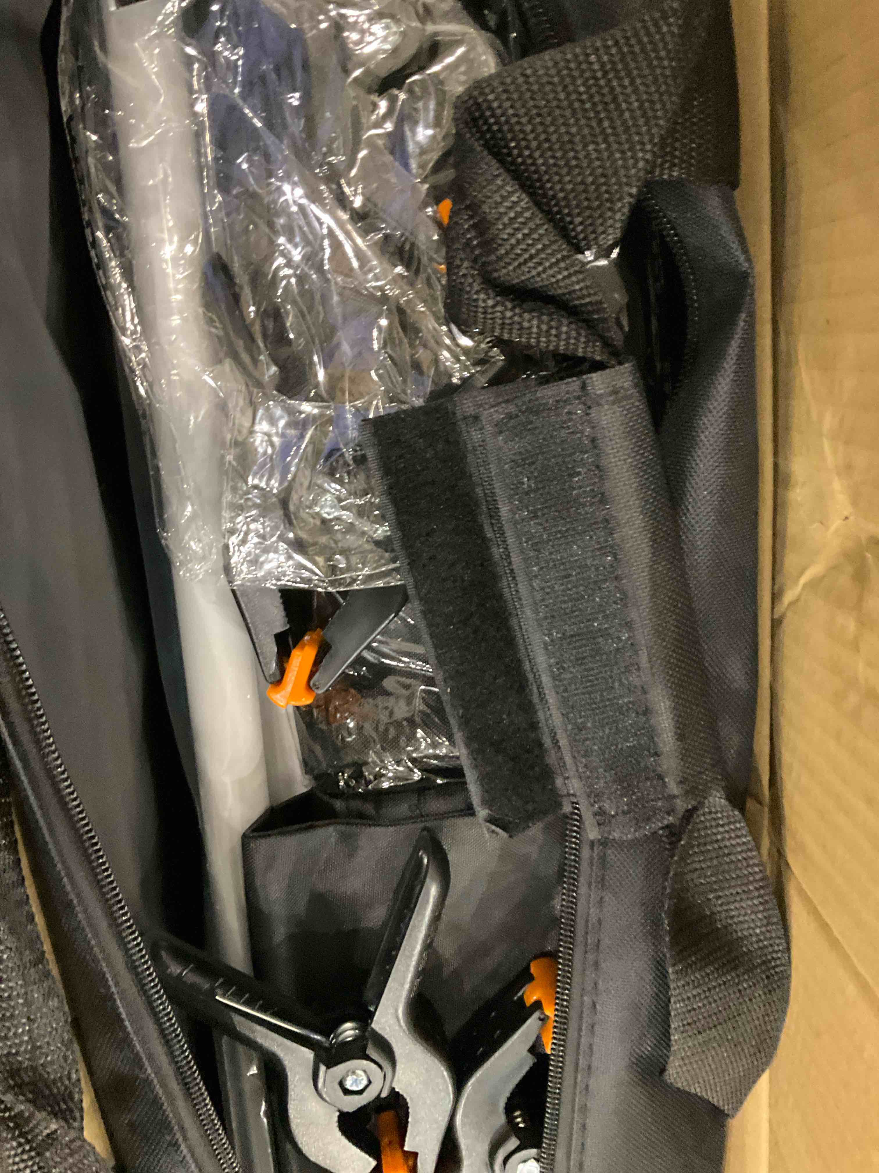 https://s3.amazonaws.com/lotting-images-prod/bidfta/PPE2567087_1745407504118.jpeg