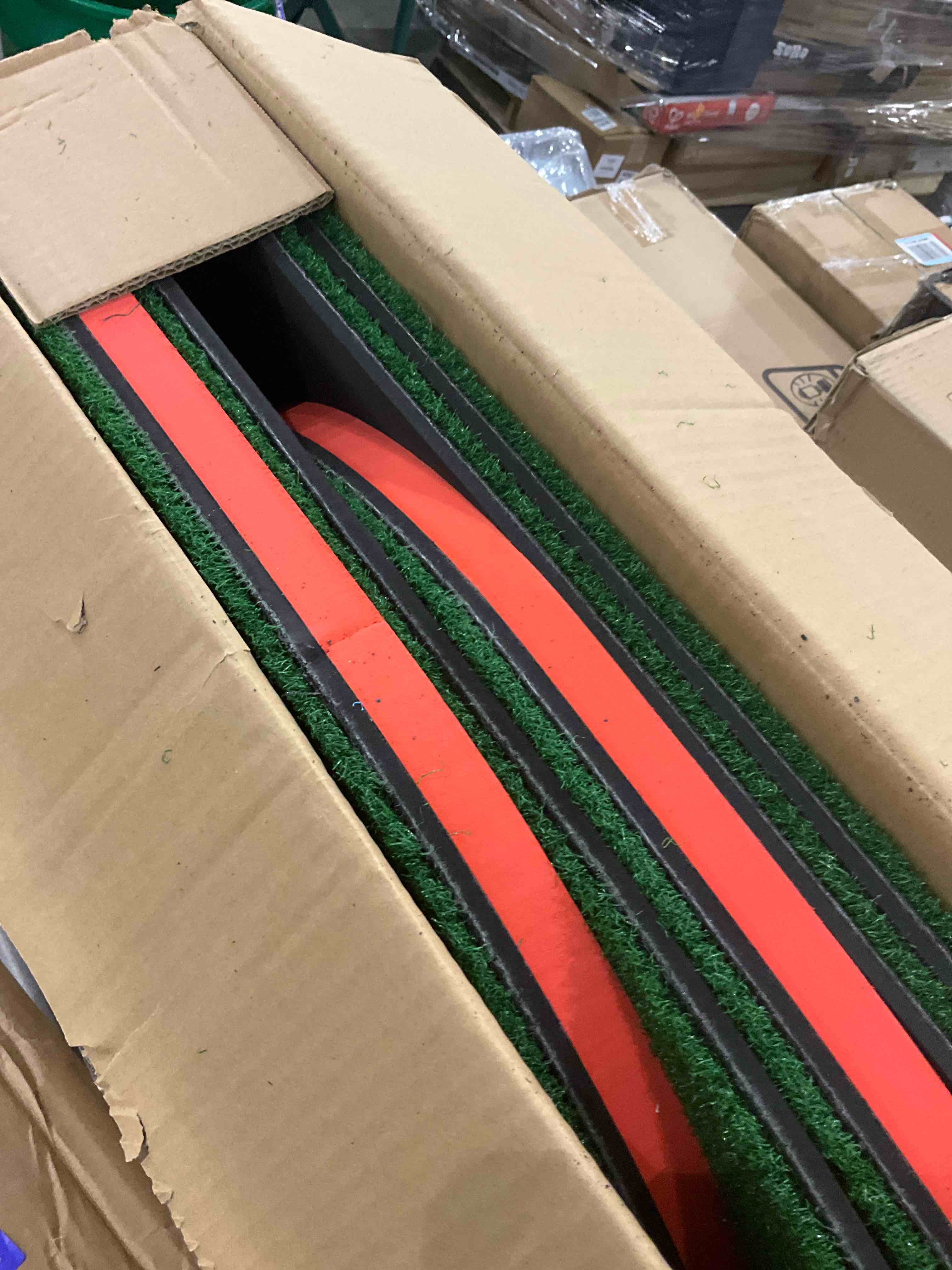 https://s3.amazonaws.com/lotting-images-prod/bidfta/PPE2567124_1745409419839.jpeg