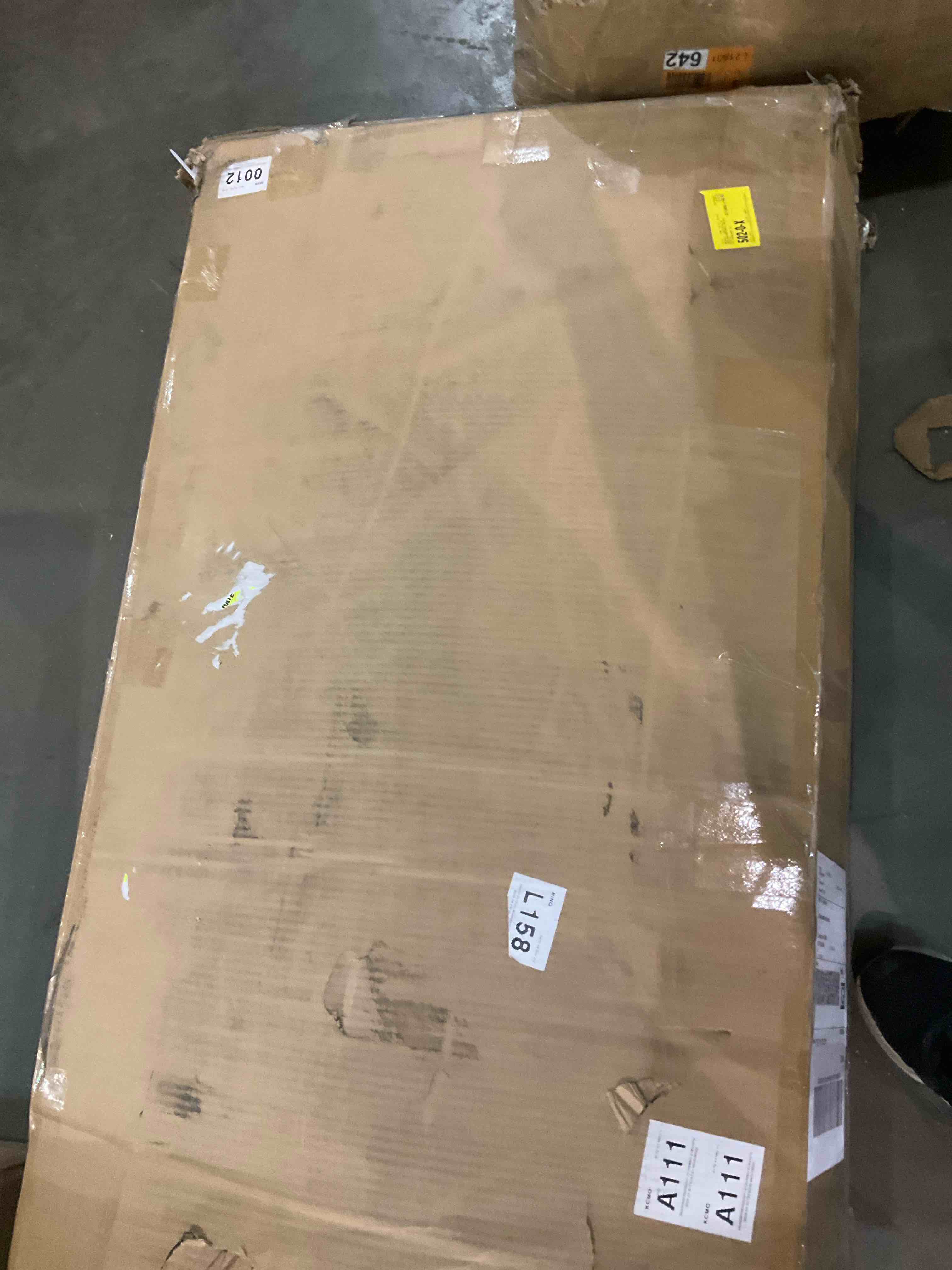https://s3.amazonaws.com/lotting-images-prod/bidfta/PPE2567931_1745501589916.jpeg