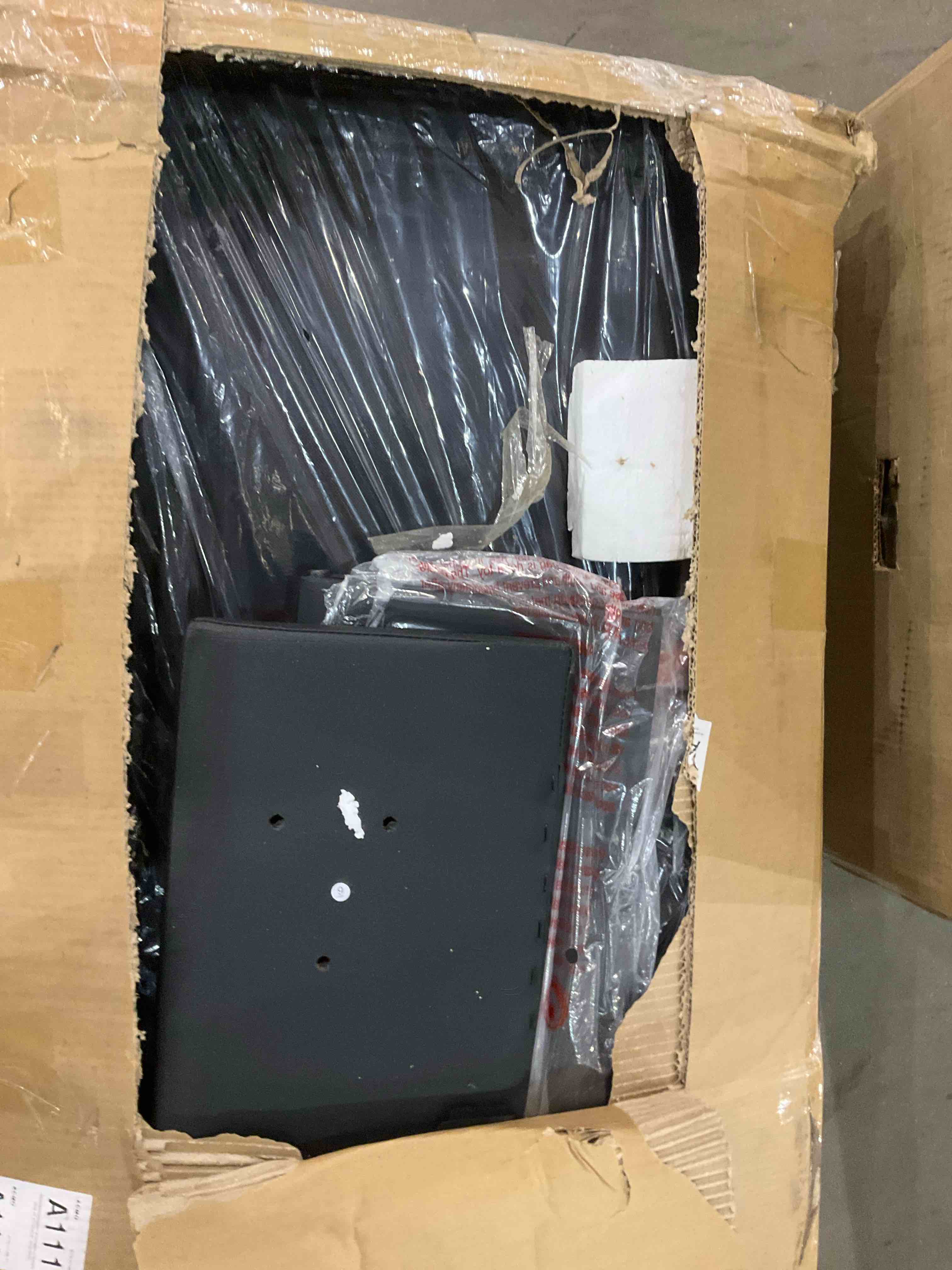 https://s3.amazonaws.com/lotting-images-prod/bidfta/PPE2567931_1745501595378.jpeg