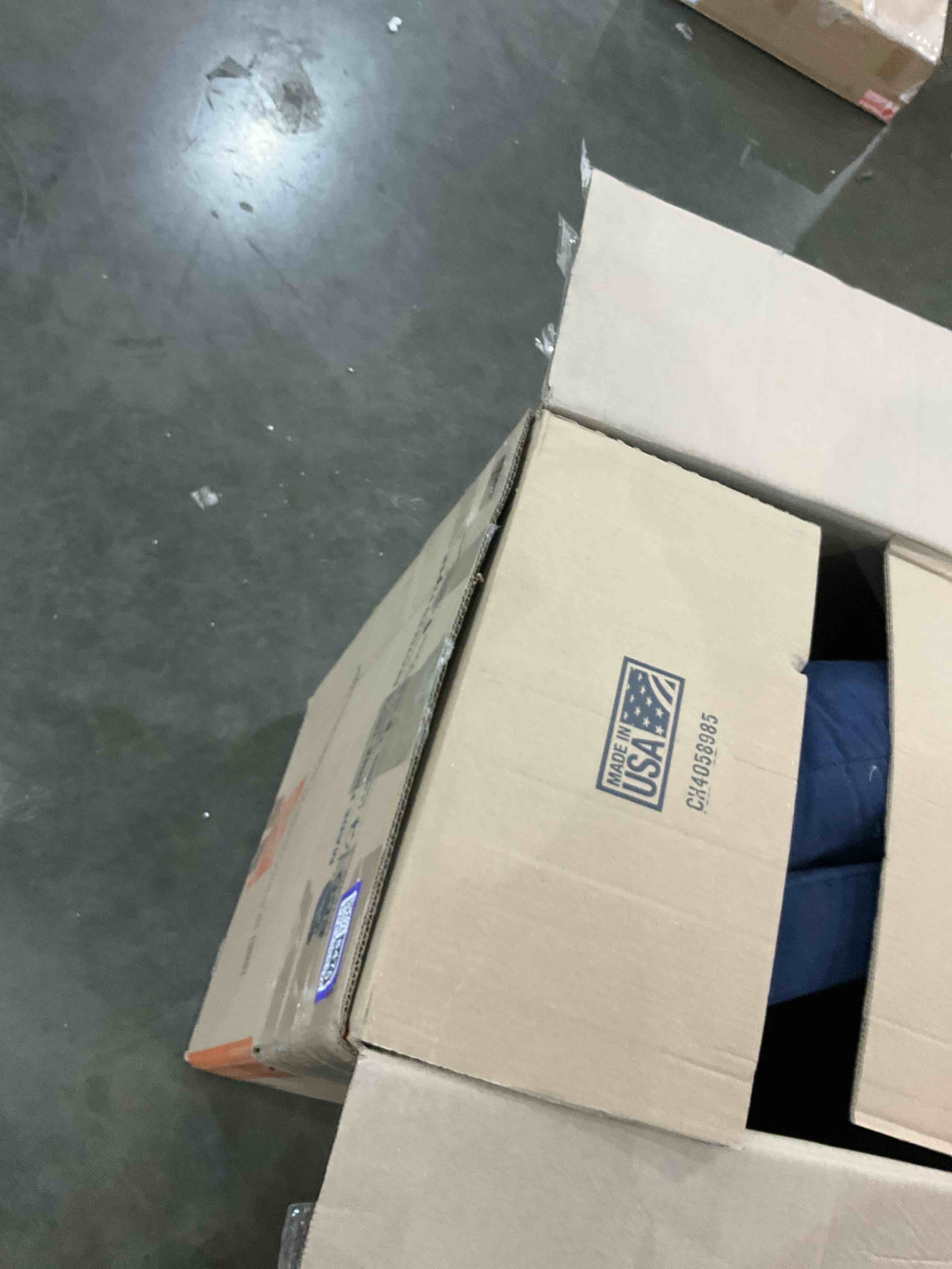 https://s3.amazonaws.com/lotting-images-prod/bidfta/PPE2568470_1746015184999.jpeg