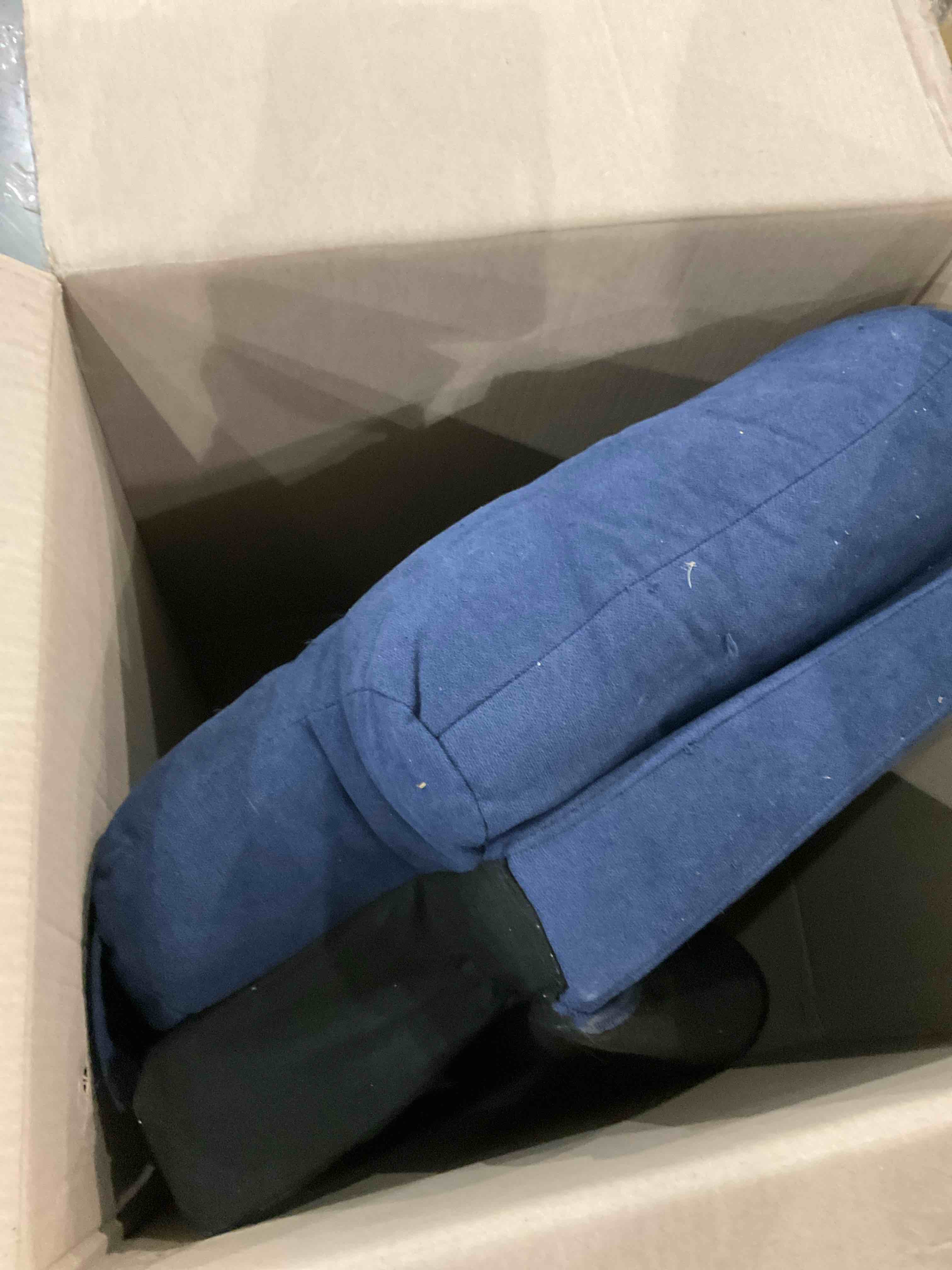 https://s3.amazonaws.com/lotting-images-prod/bidfta/PPE2568470_1746015190606.jpeg