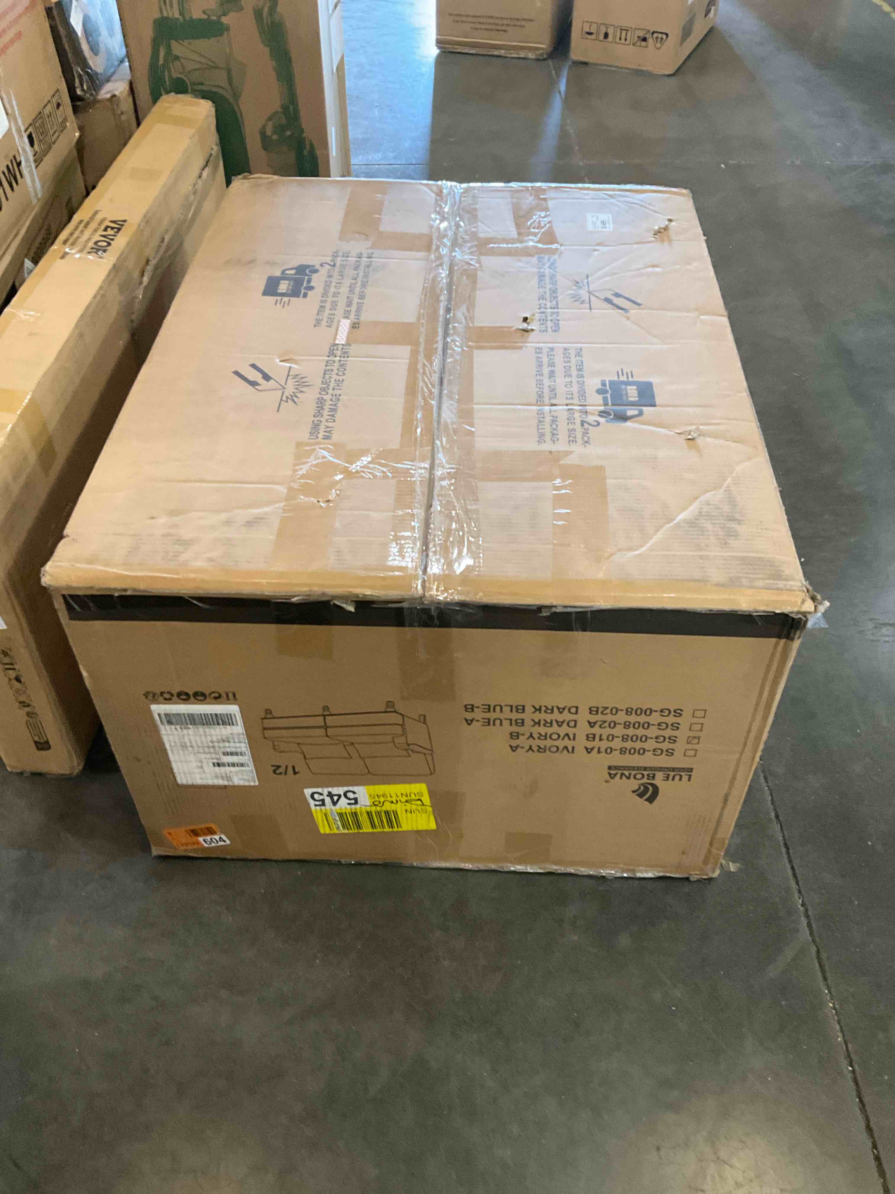 https://s3.amazonaws.com/lotting-images-prod/bidfta/PPE2568698_1746193808598.jpeg