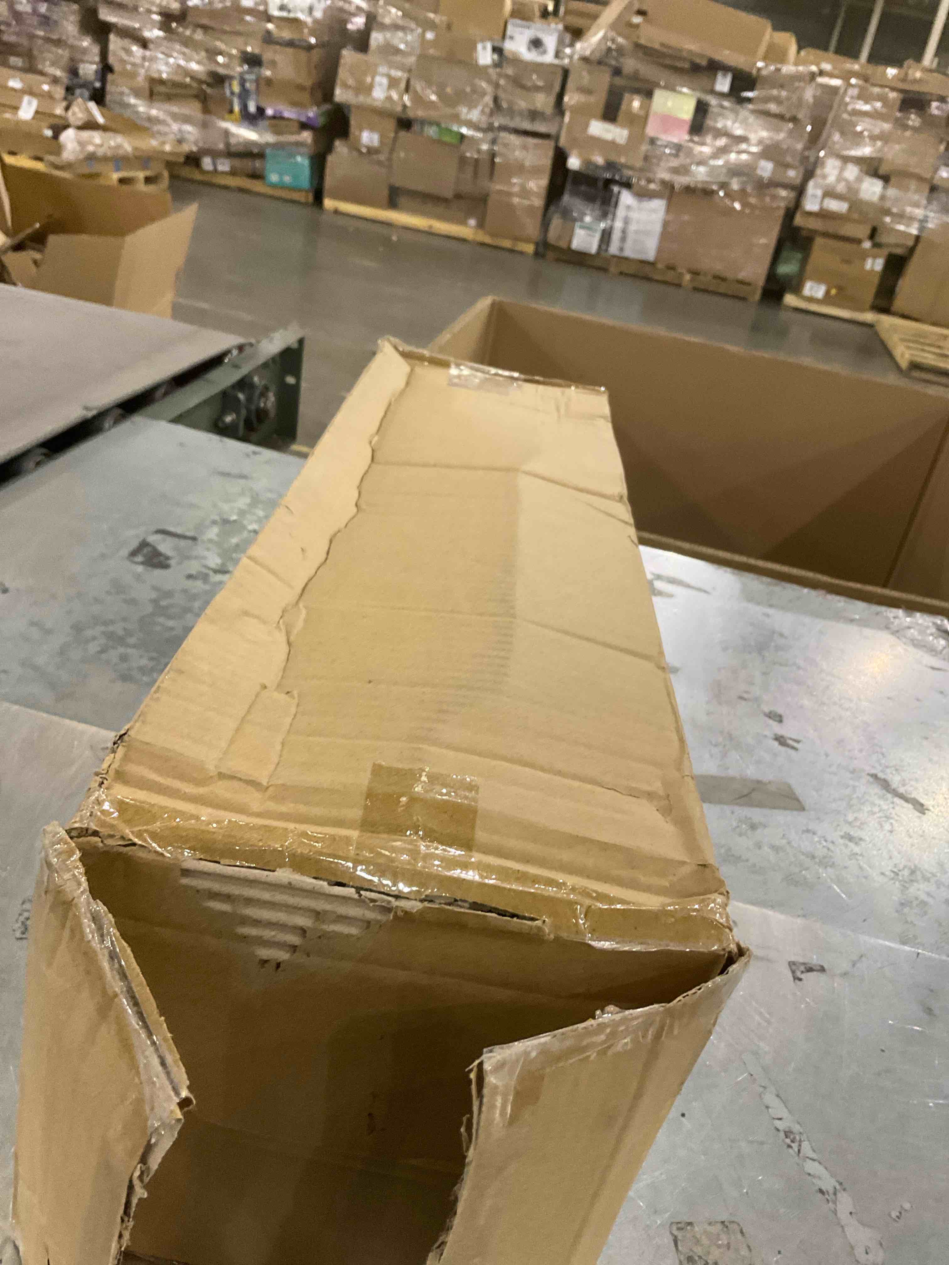 https://s3.amazonaws.com/lotting-images-prod/bidfta/PPE2569703_1744894173453.jpeg