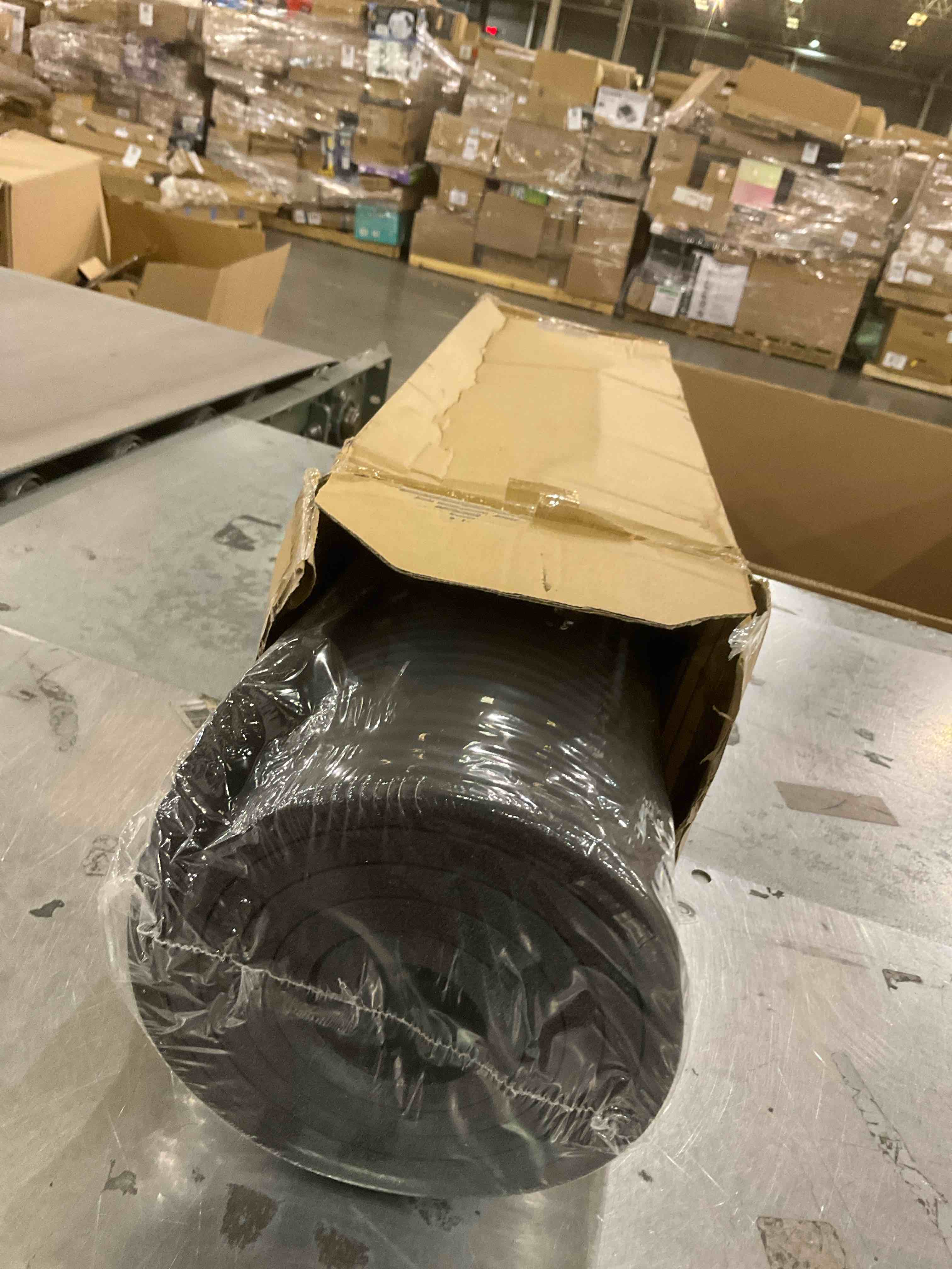 https://s3.amazonaws.com/lotting-images-prod/bidfta/PPE2569703_1744894180739.jpeg
