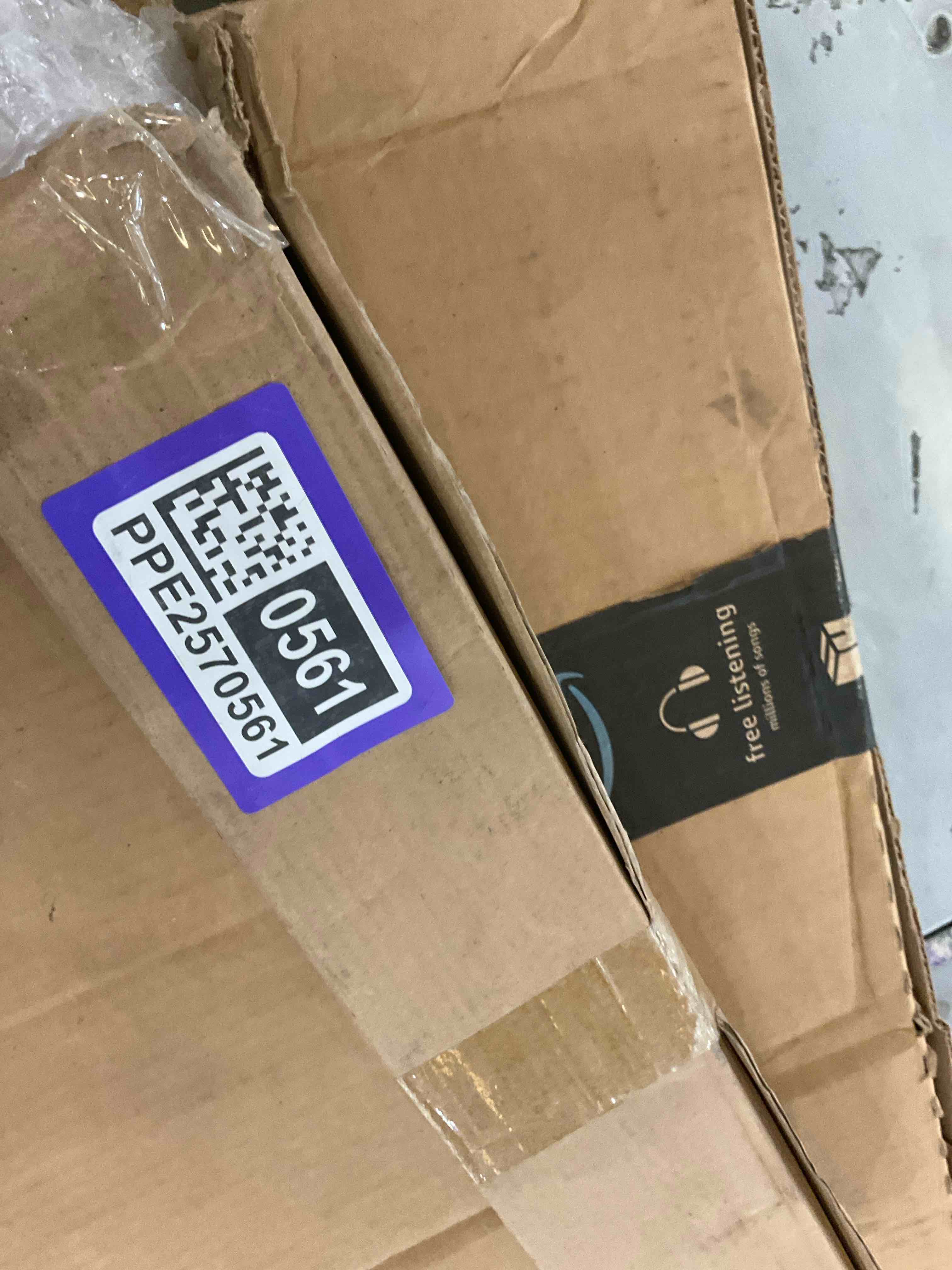 https://s3.amazonaws.com/lotting-images-prod/bidfta/PPE2570561_1744912040135.jpeg