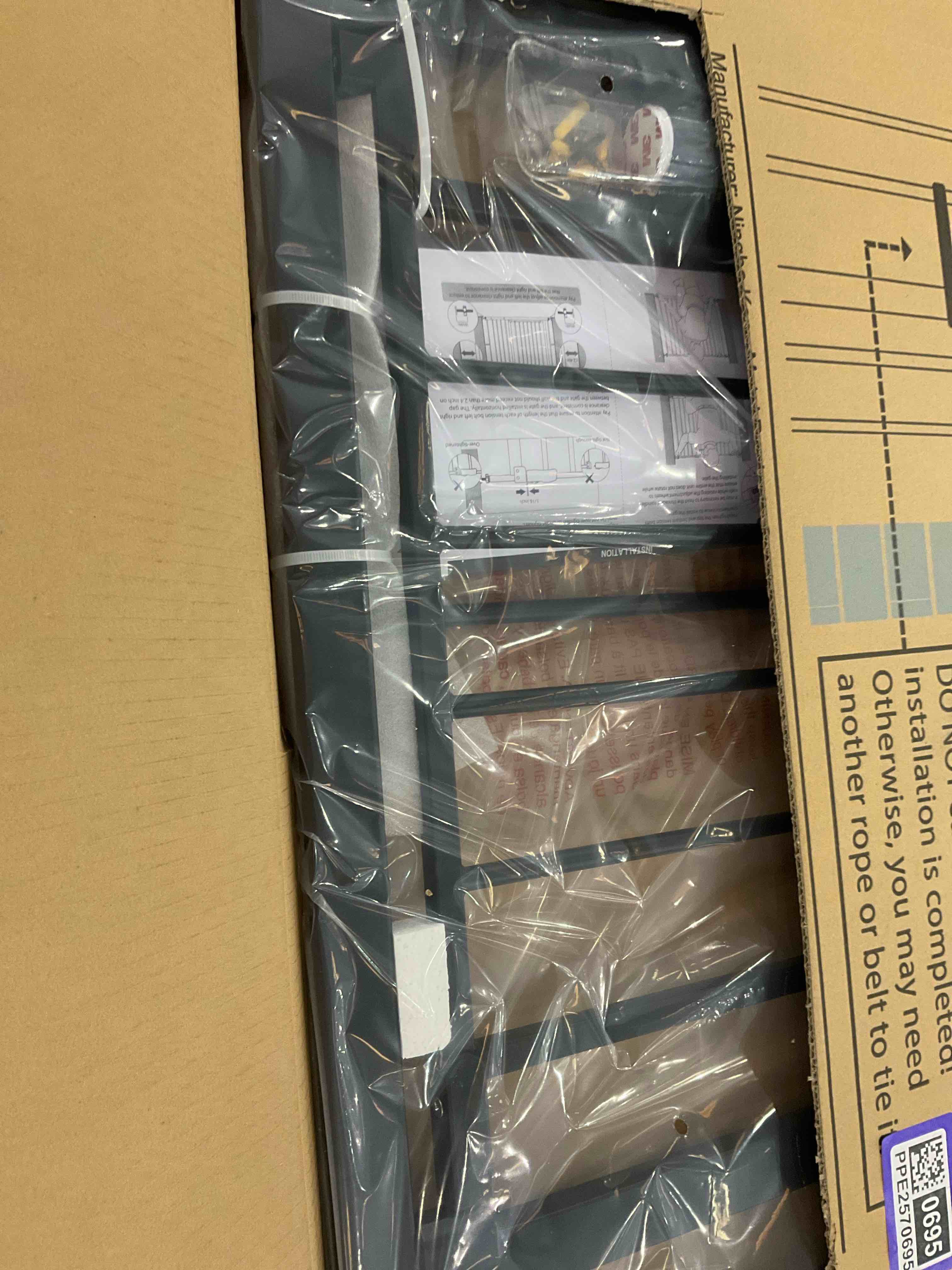 https://s3.amazonaws.com/lotting-images-prod/bidfta/PPE2570695_1744914264254.jpeg