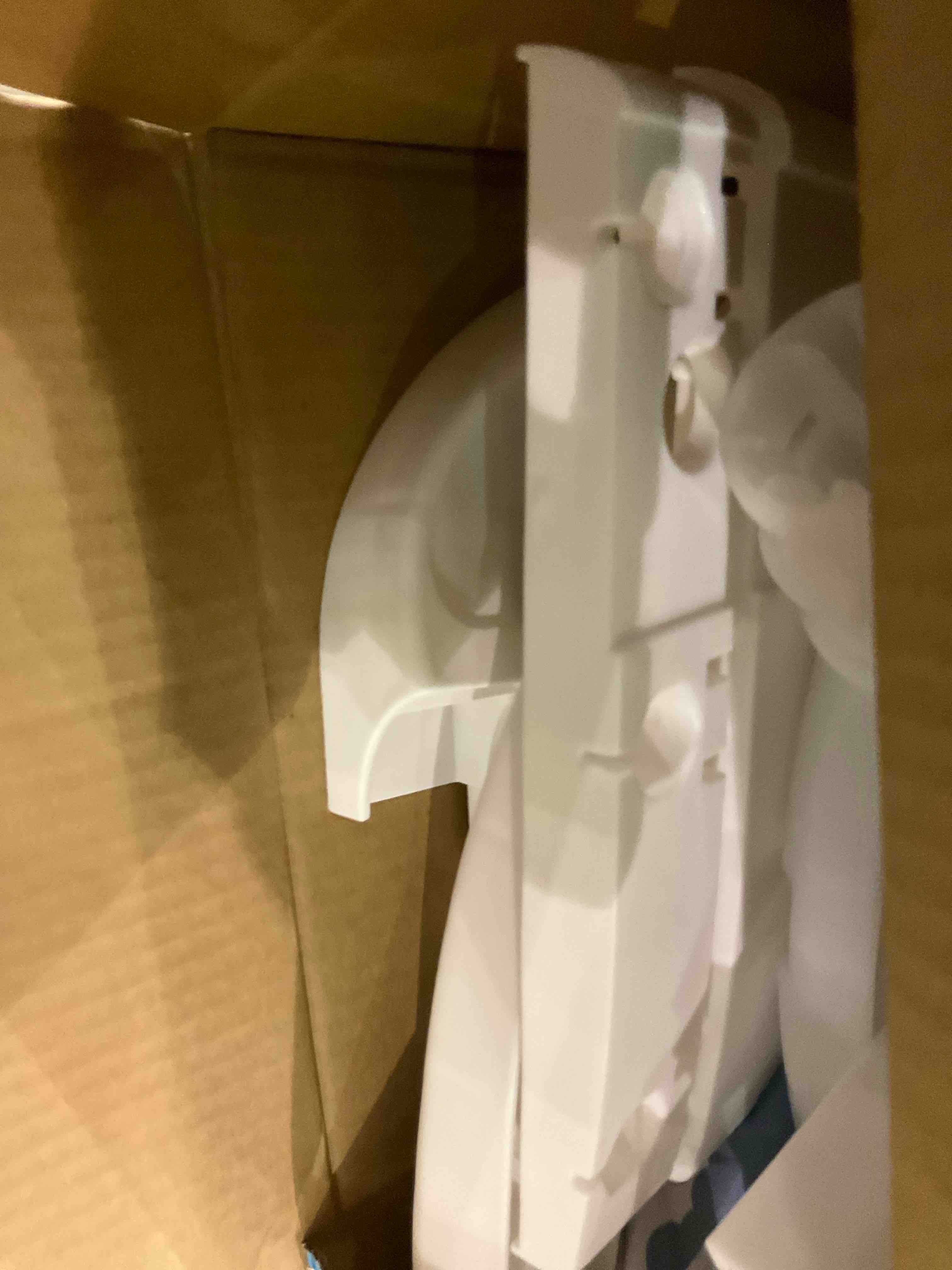 https://s3.amazonaws.com/lotting-images-prod/bidfta/PPE2570991_1744980794486.jpeg