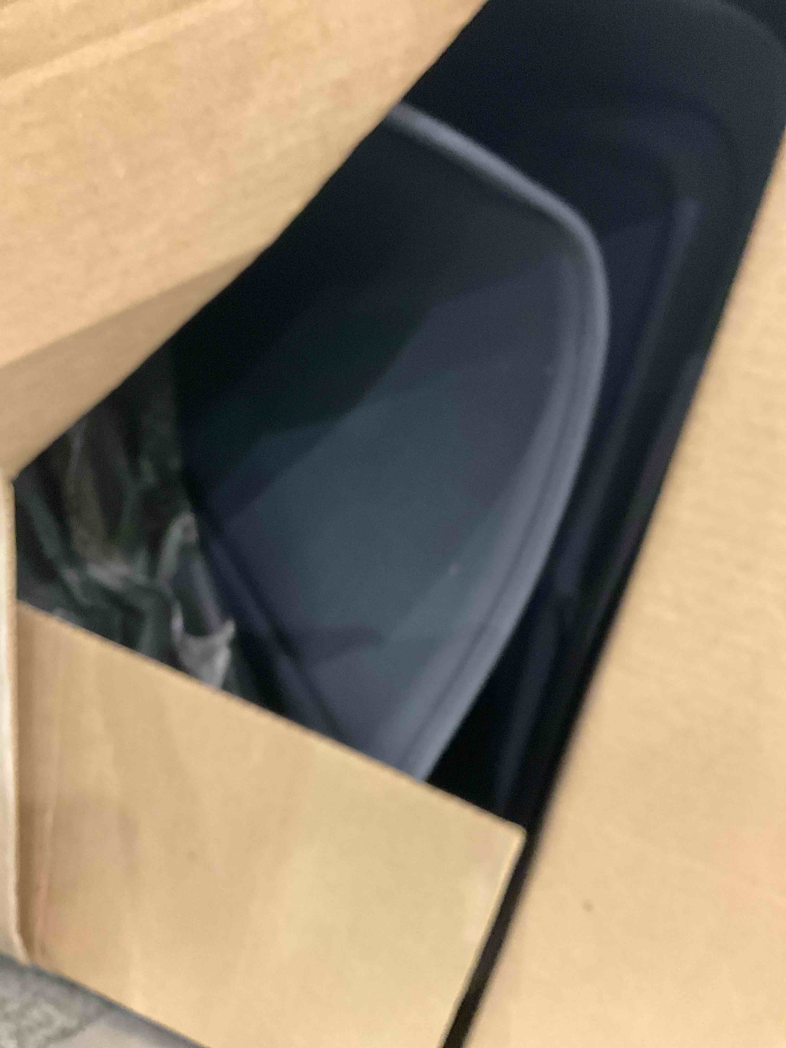 https://s3.amazonaws.com/lotting-images-prod/bidfta/PPE2571220_1744983534187.jpeg
