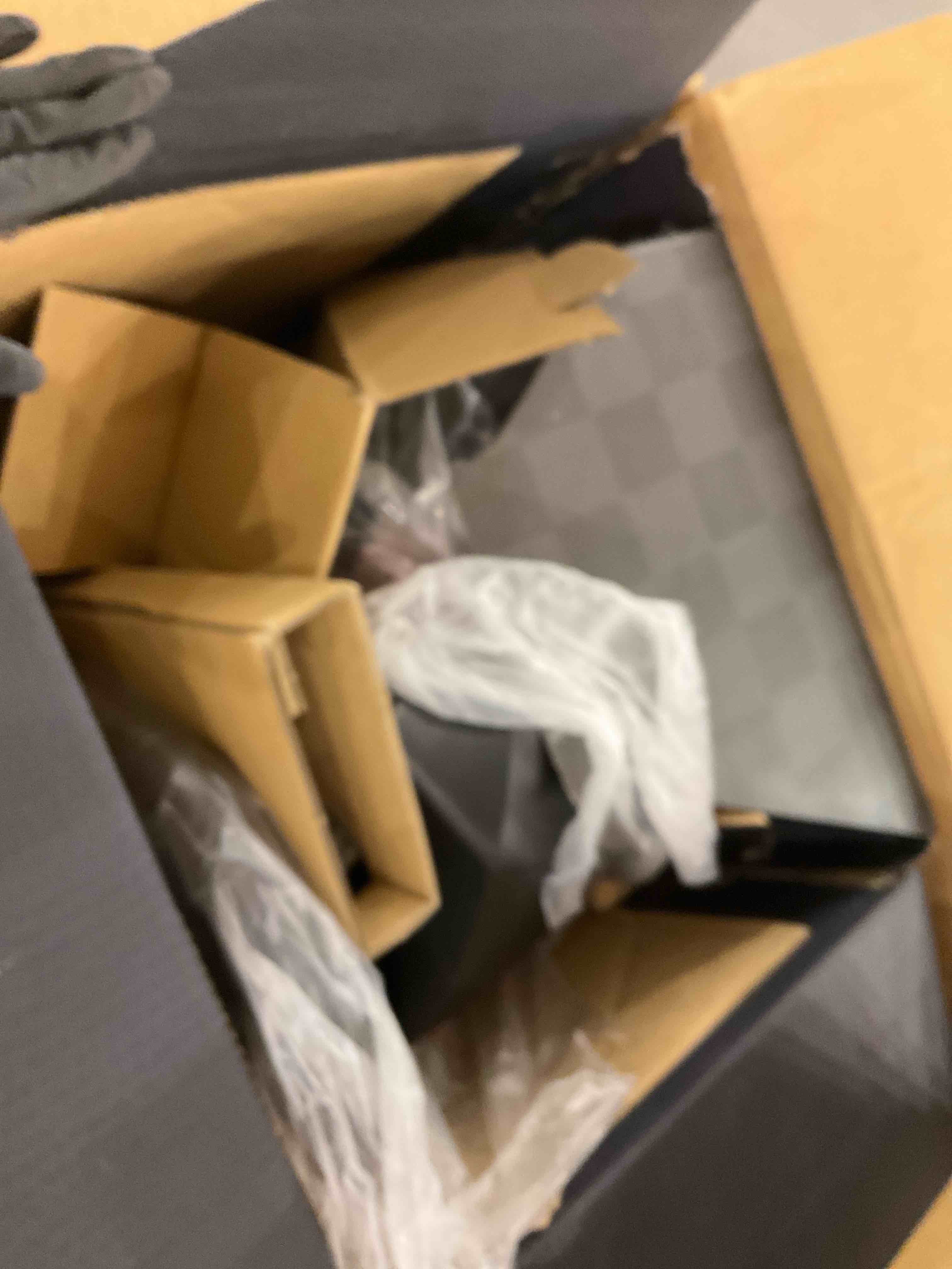 https://s3.amazonaws.com/lotting-images-prod/bidfta/PPE2571223_1744983674606.jpeg