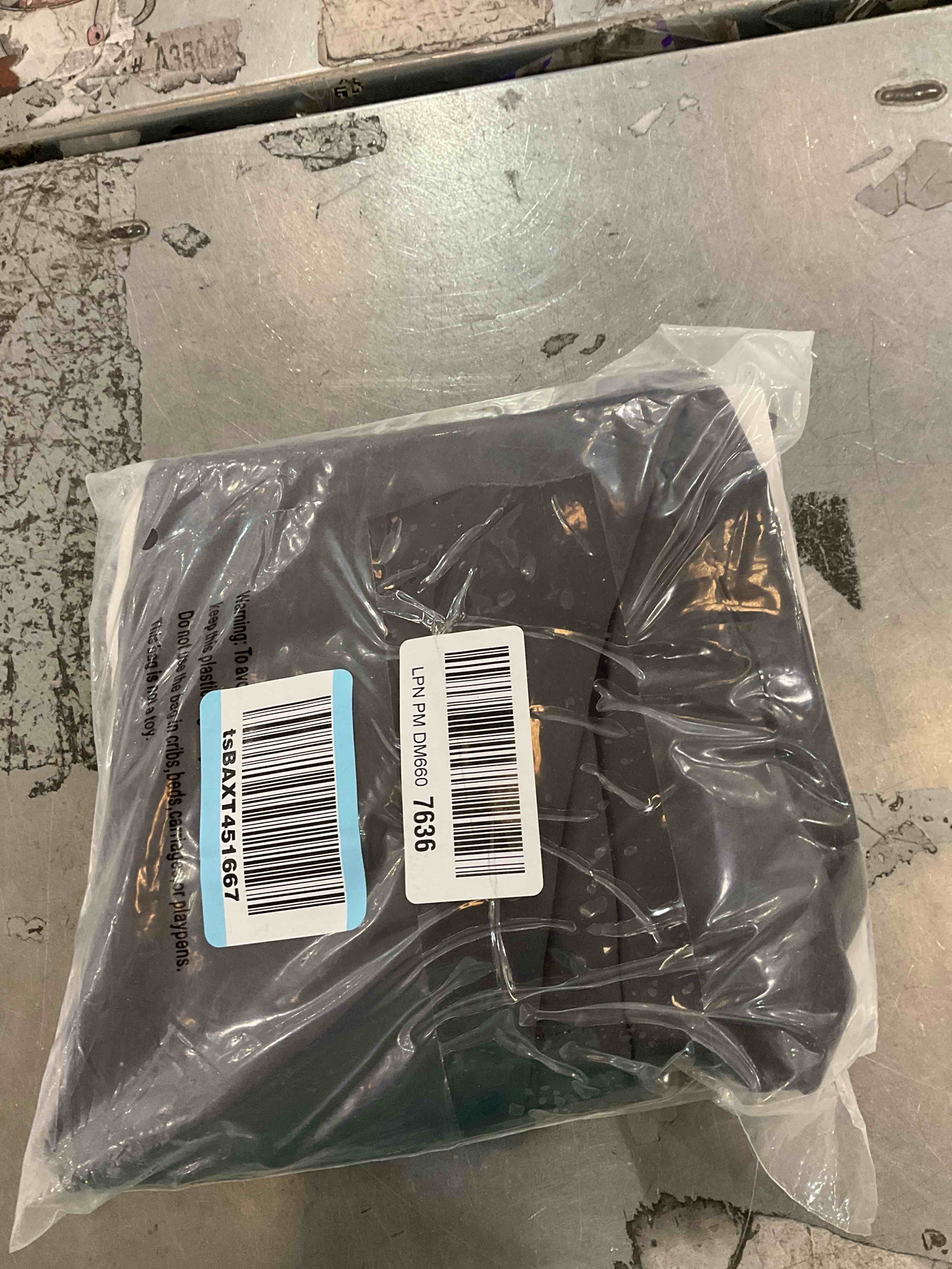 https://s3.amazonaws.com/lotting-images-prod/bidfta/PPE2571575_1744991857882.jpeg