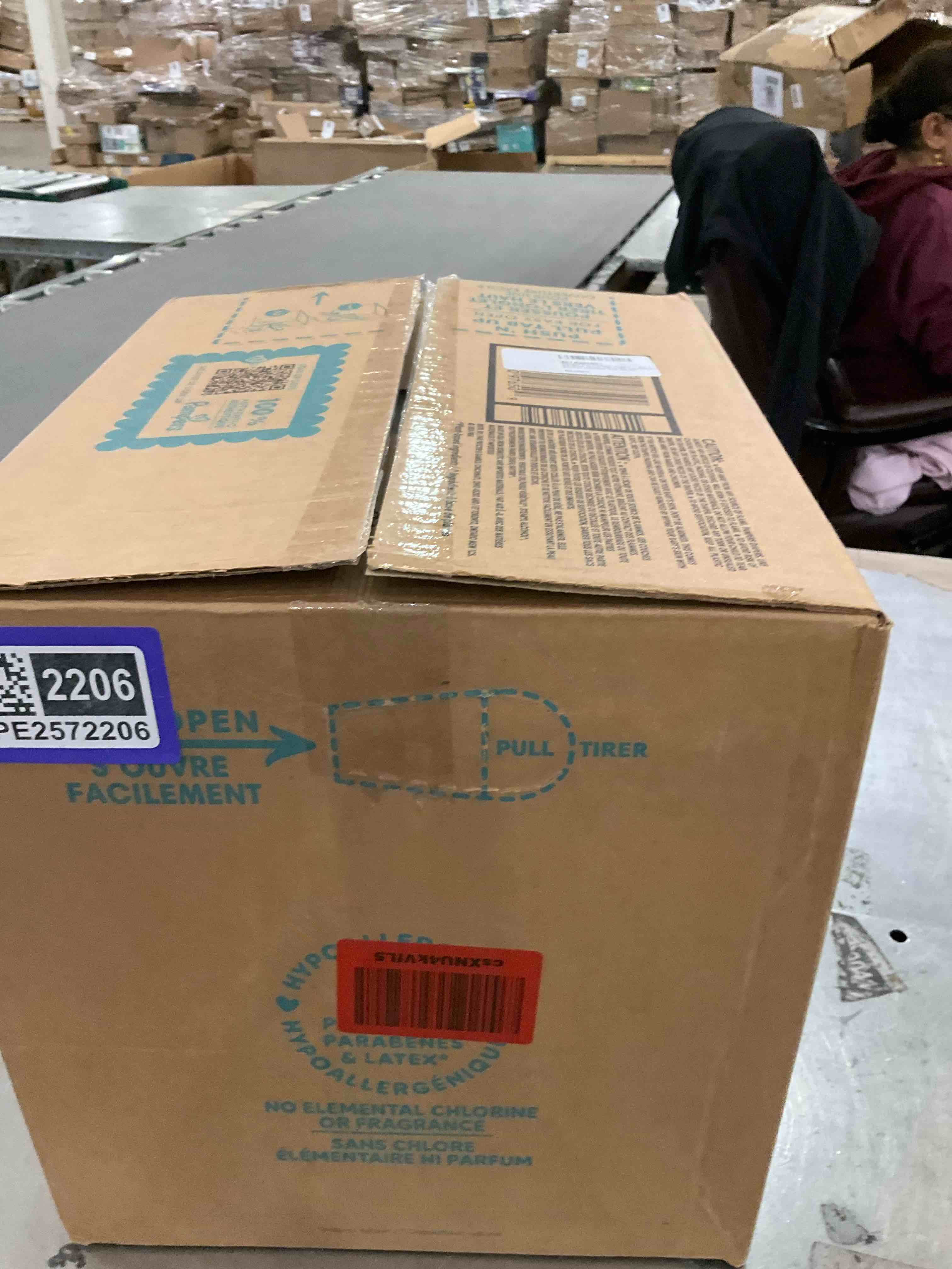 https://s3.amazonaws.com/lotting-images-prod/bidfta/PPE2572206_1744912231493.jpeg
