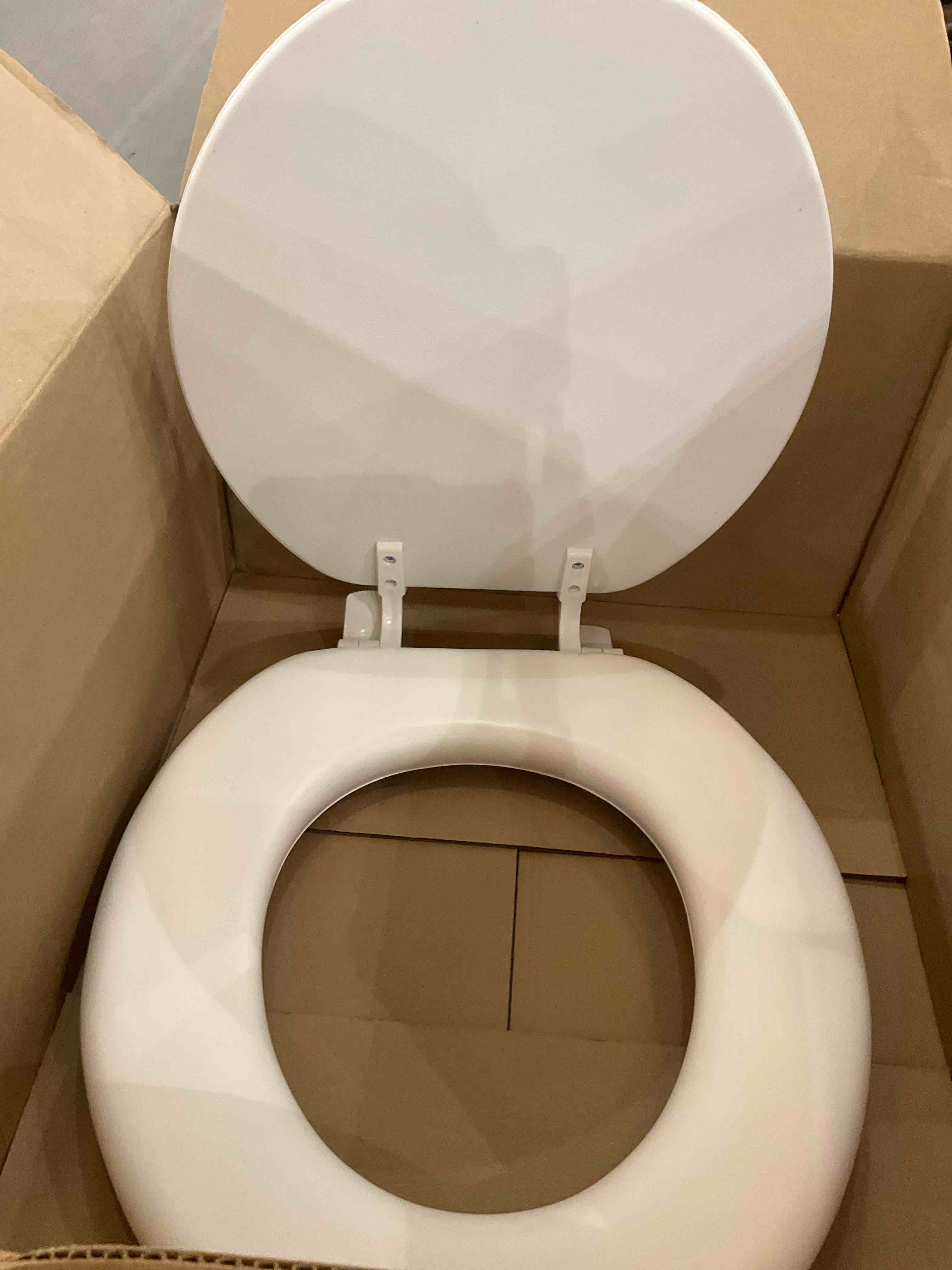 https://s3.amazonaws.com/lotting-images-prod/bidfta/PPE2572218_1744915525604.jpeg