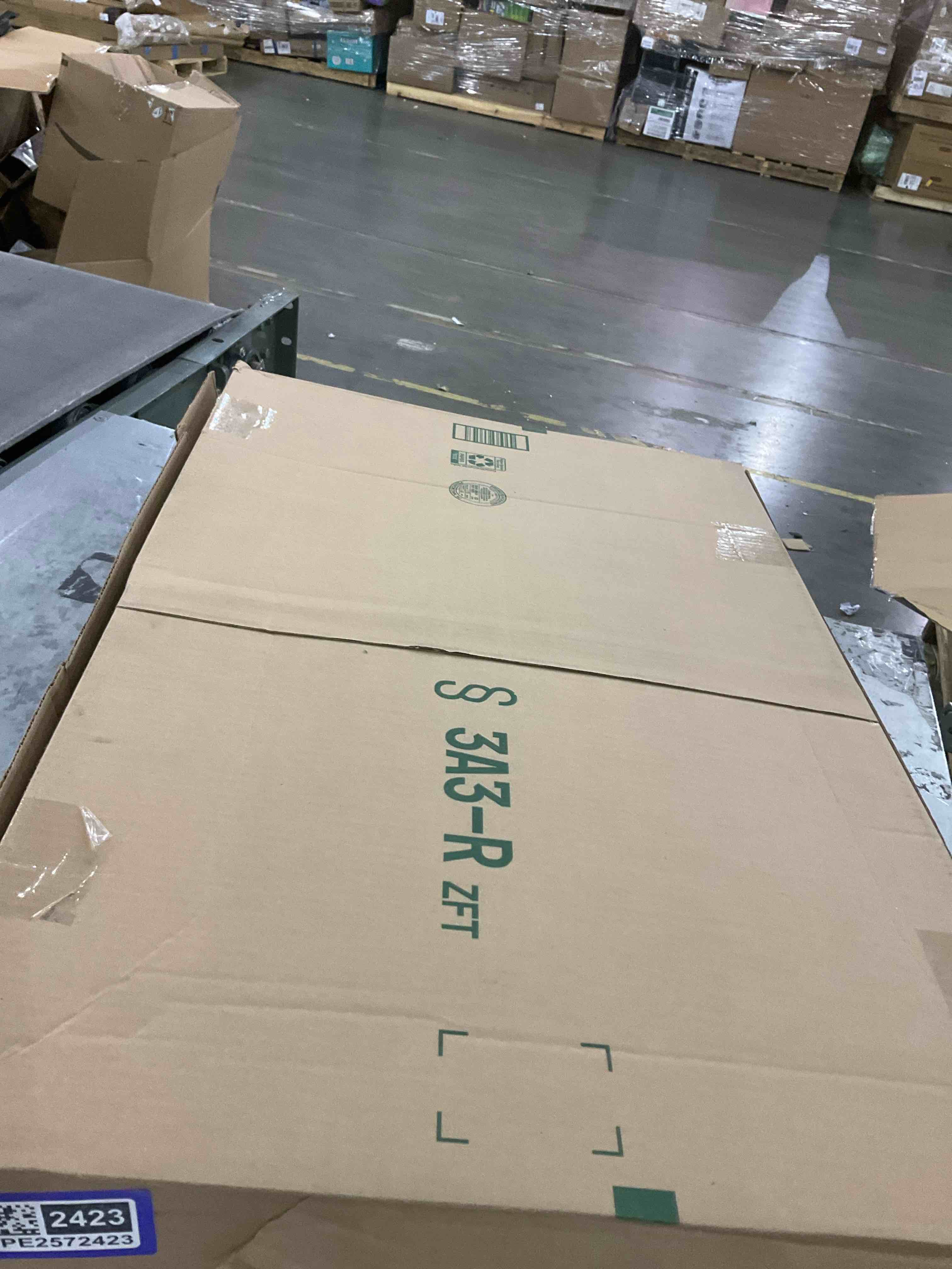 https://s3.amazonaws.com/lotting-images-prod/bidfta/PPE2572423_1744976354008.jpeg