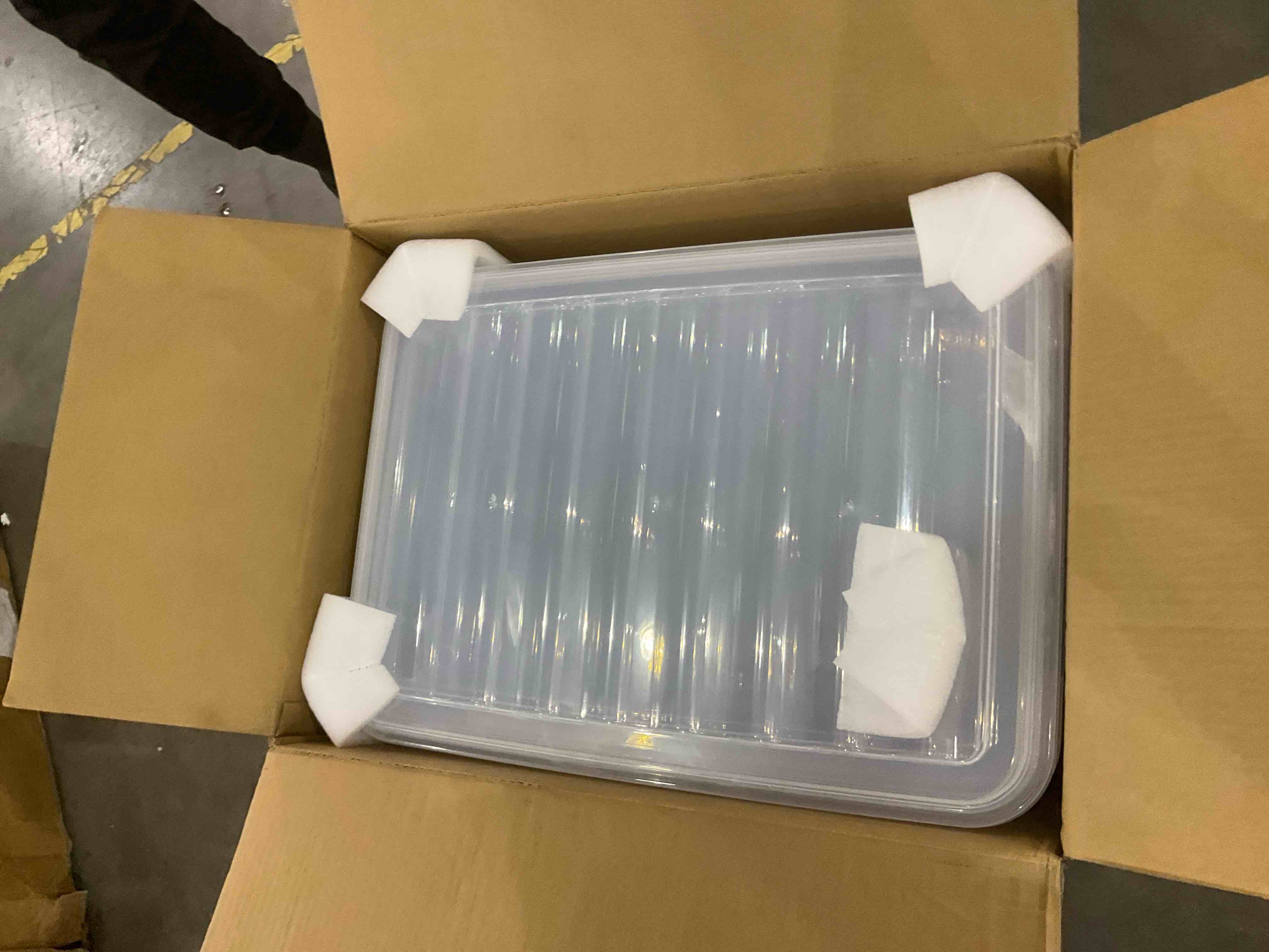 https://s3.amazonaws.com/lotting-images-prod/bidfta/PPE2572456_1744977100795.jpeg