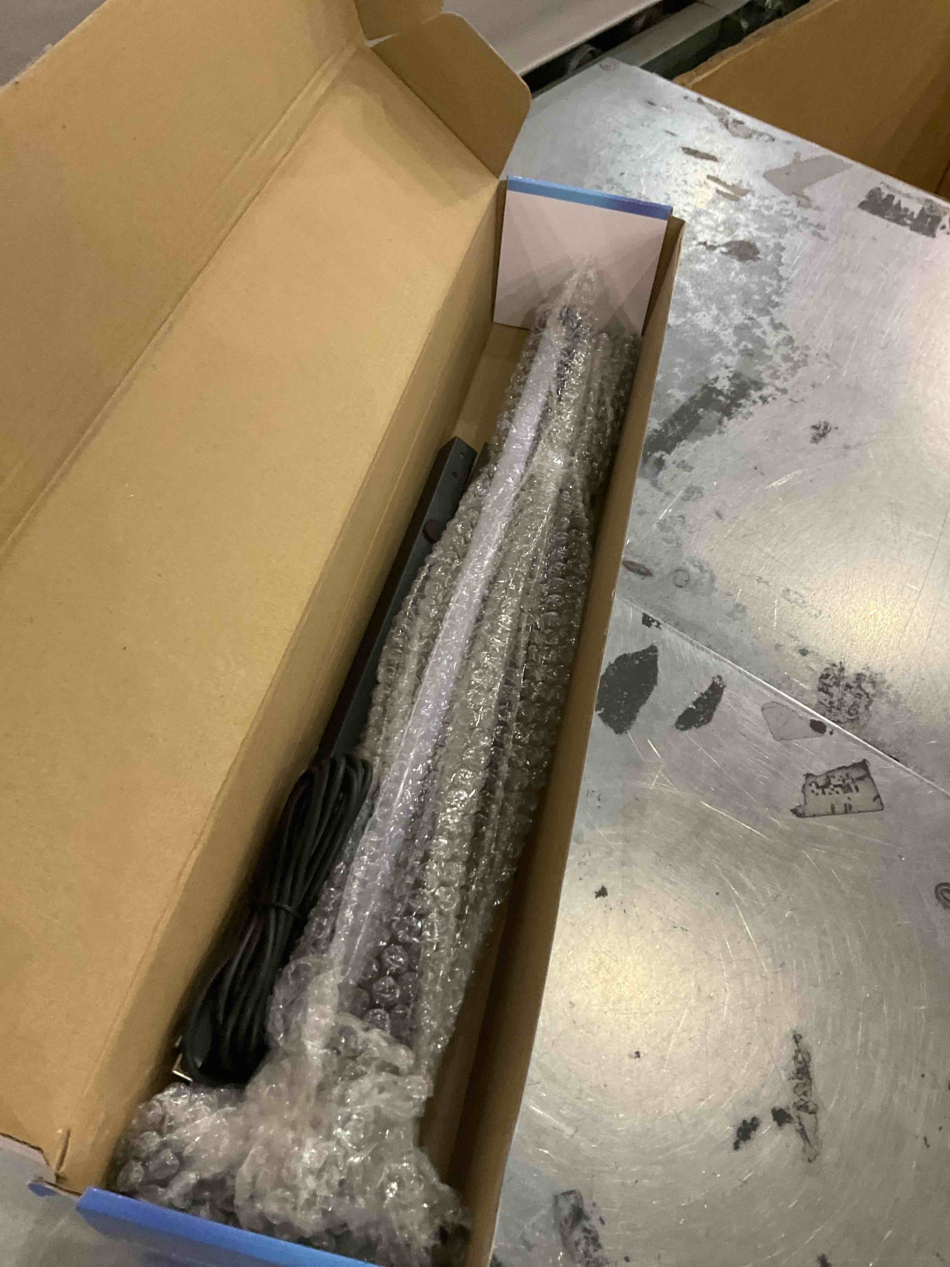 https://s3.amazonaws.com/lotting-images-prod/bidfta/PPE2572649_1745406649362.jpeg