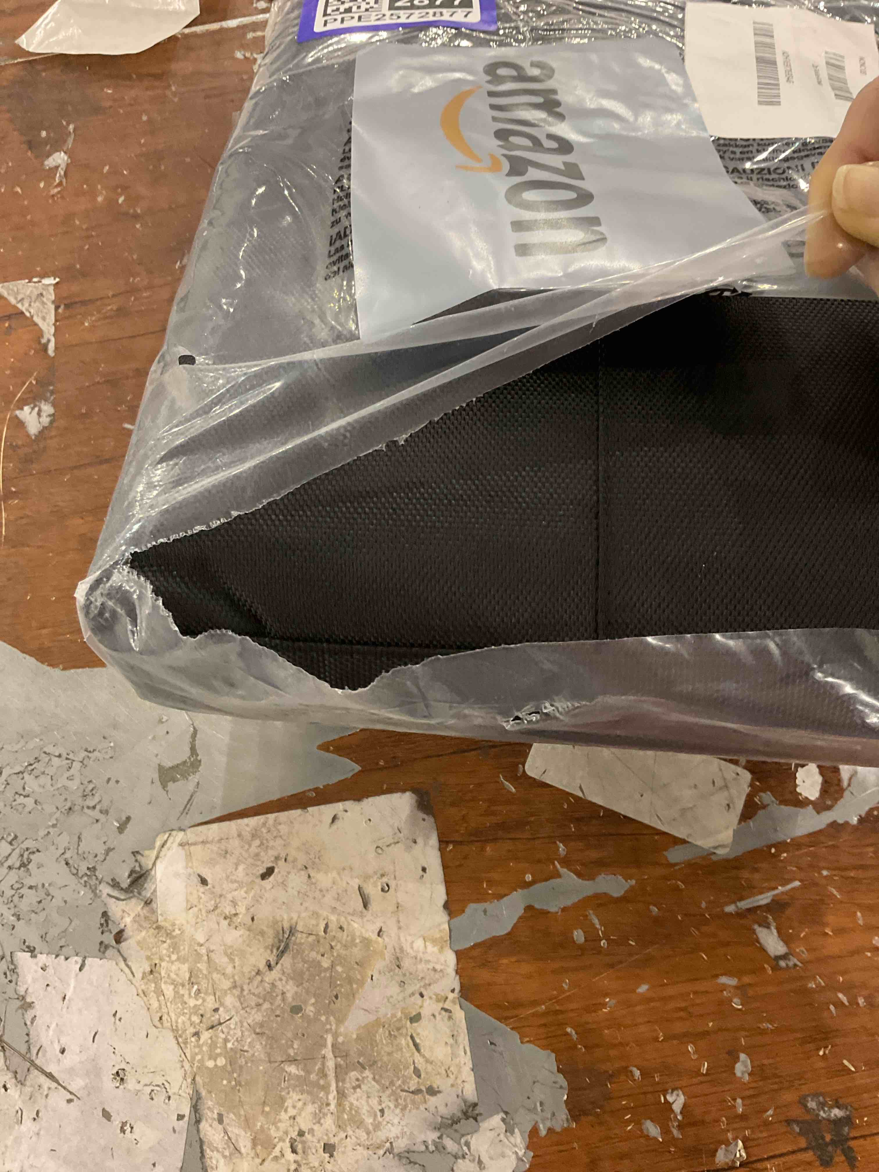 https://s3.amazonaws.com/lotting-images-prod/bidfta/PPE2572877_1745235301986.jpeg