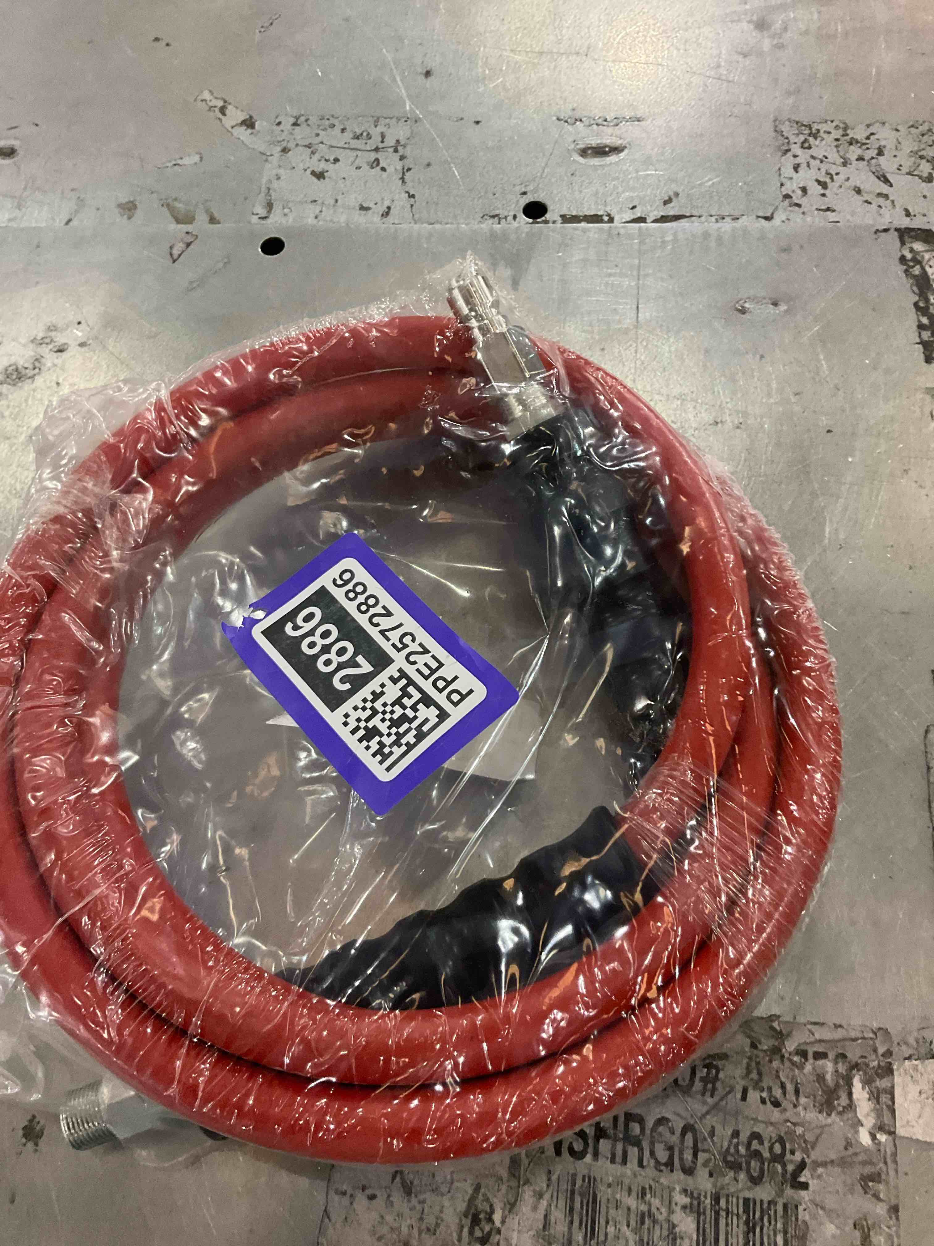 https://s3.amazonaws.com/lotting-images-prod/bidfta/PPE2572886_1745332105751.jpeg