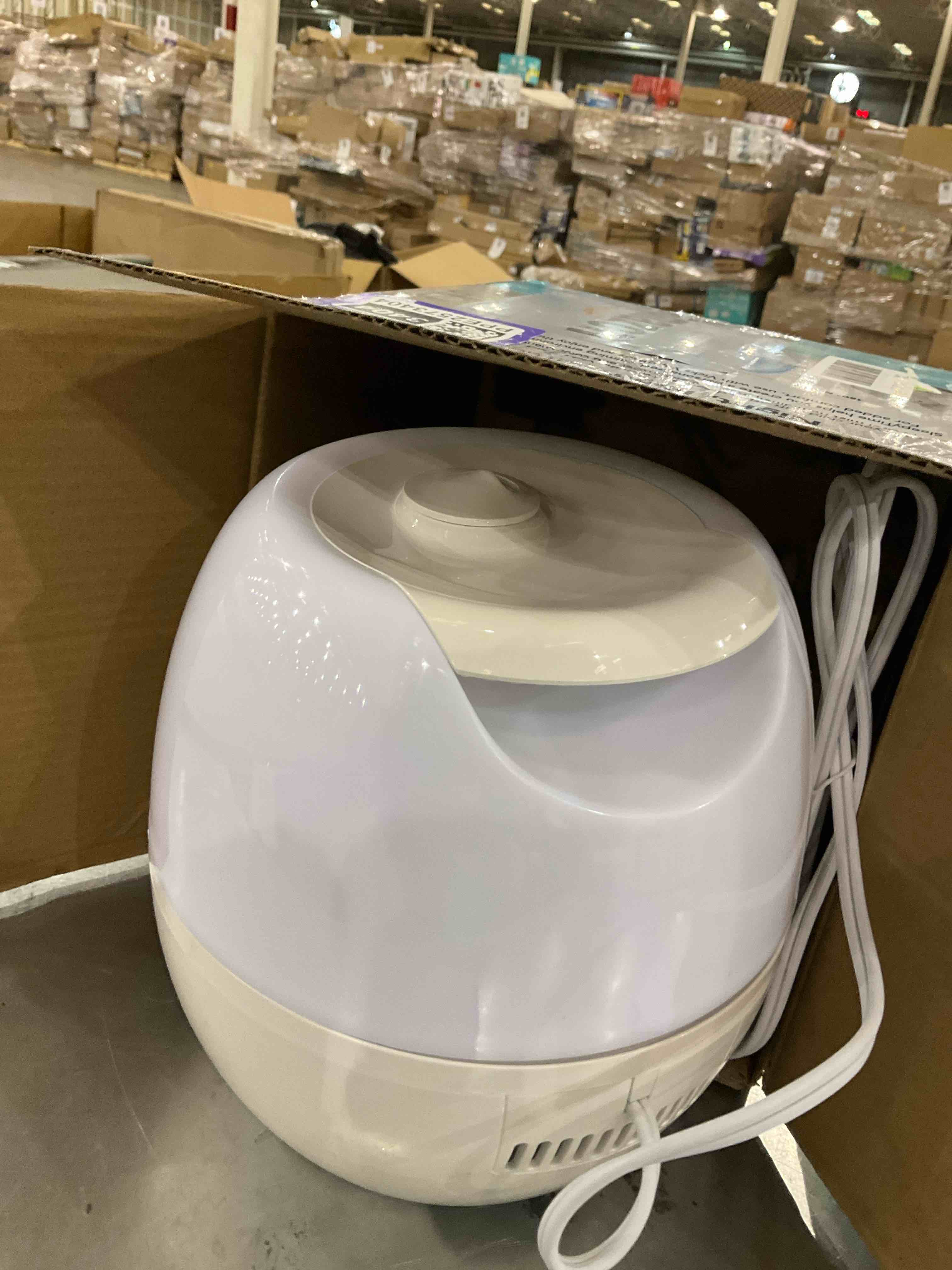 https://s3.amazonaws.com/lotting-images-prod/bidfta/PPE2573404_1745504182043.jpeg