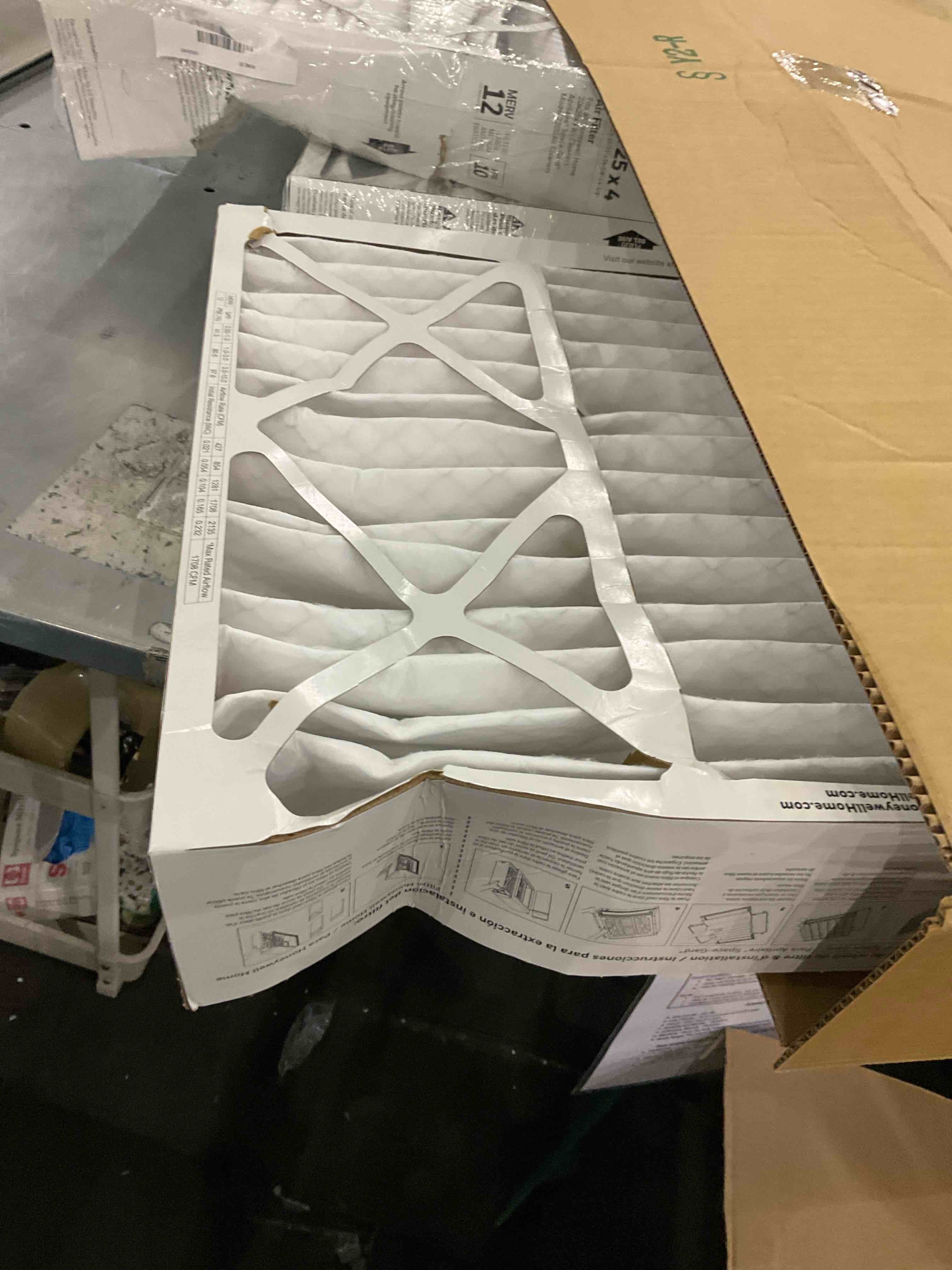 https://s3.amazonaws.com/lotting-images-prod/bidfta/PPE2573475_1745495956302.jpeg