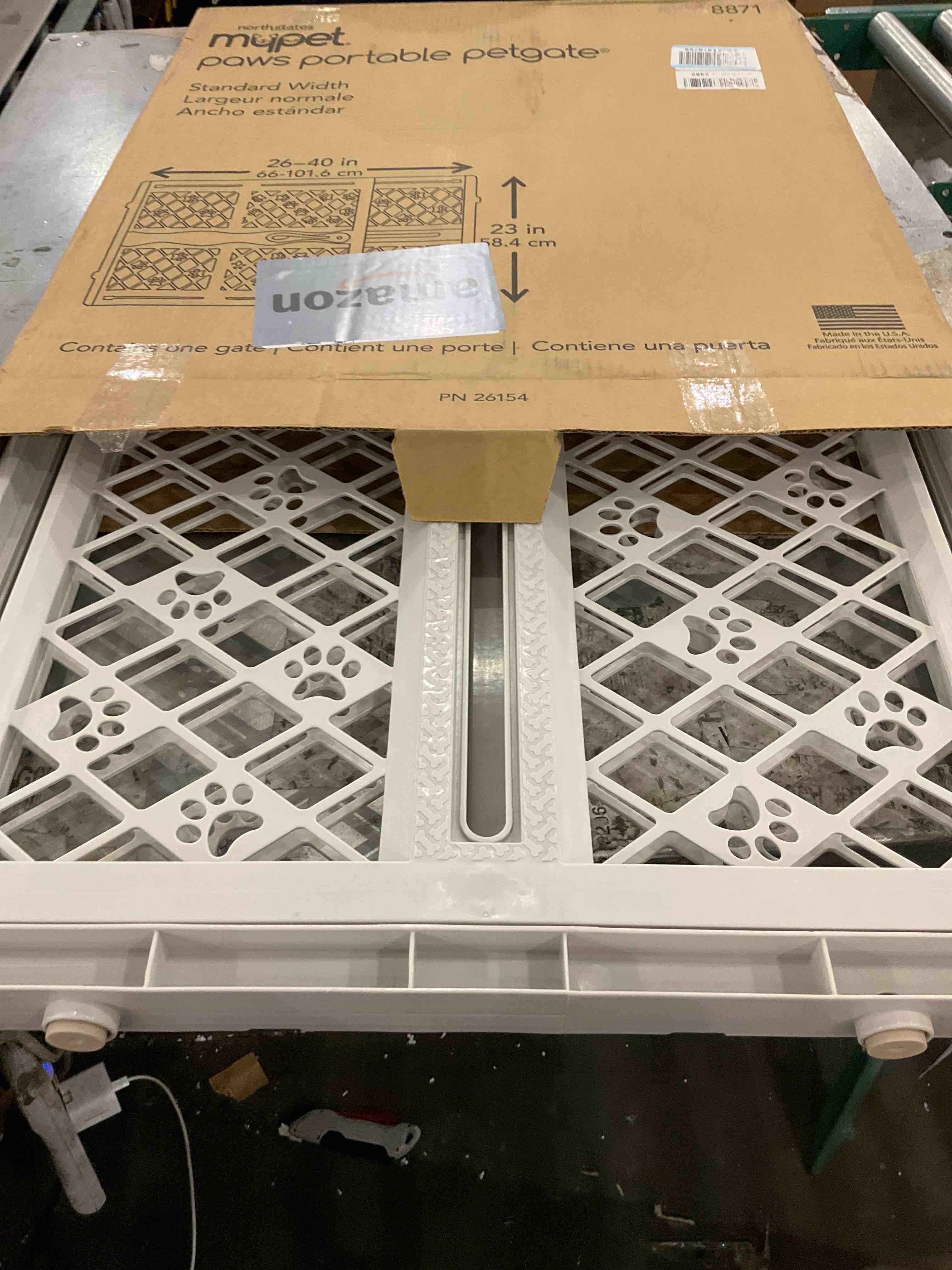 https://s3.amazonaws.com/lotting-images-prod/bidfta/PPE2573524_1745498899317.jpeg