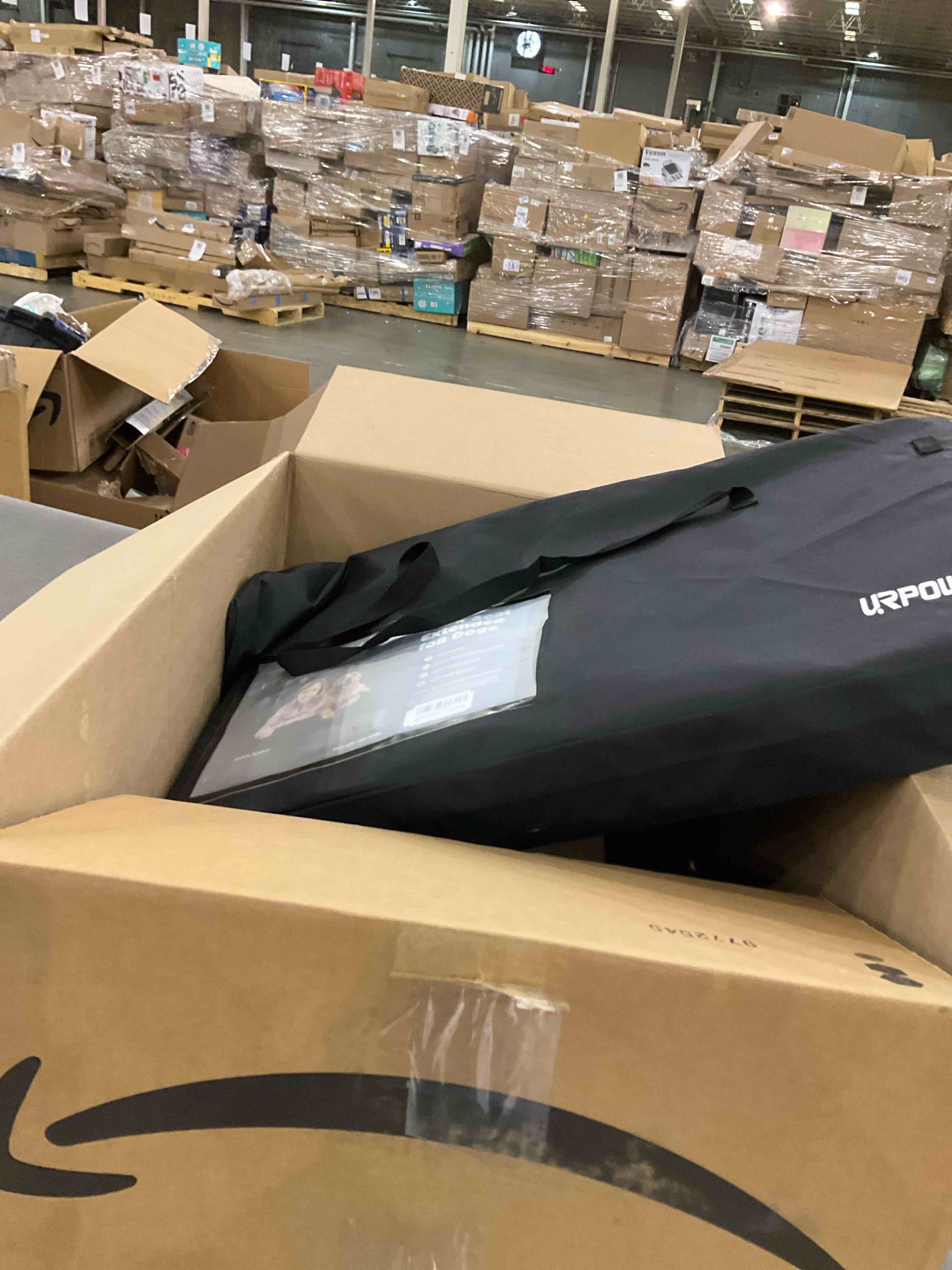https://s3.amazonaws.com/lotting-images-prod/bidfta/PPE2573525_1745498272673.jpeg