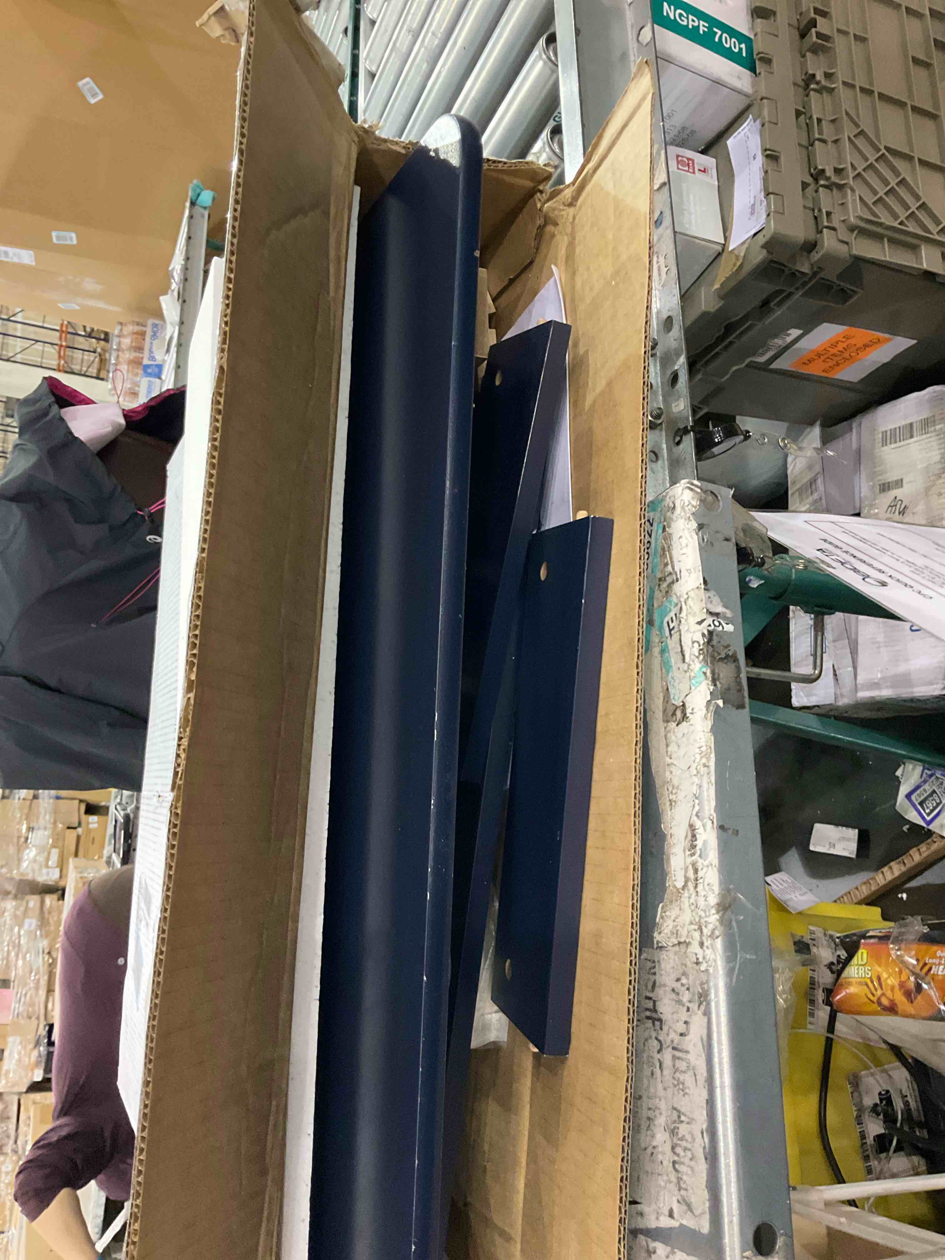 https://s3.amazonaws.com/lotting-images-prod/bidfta/PPE2573554_1745502393550.jpeg