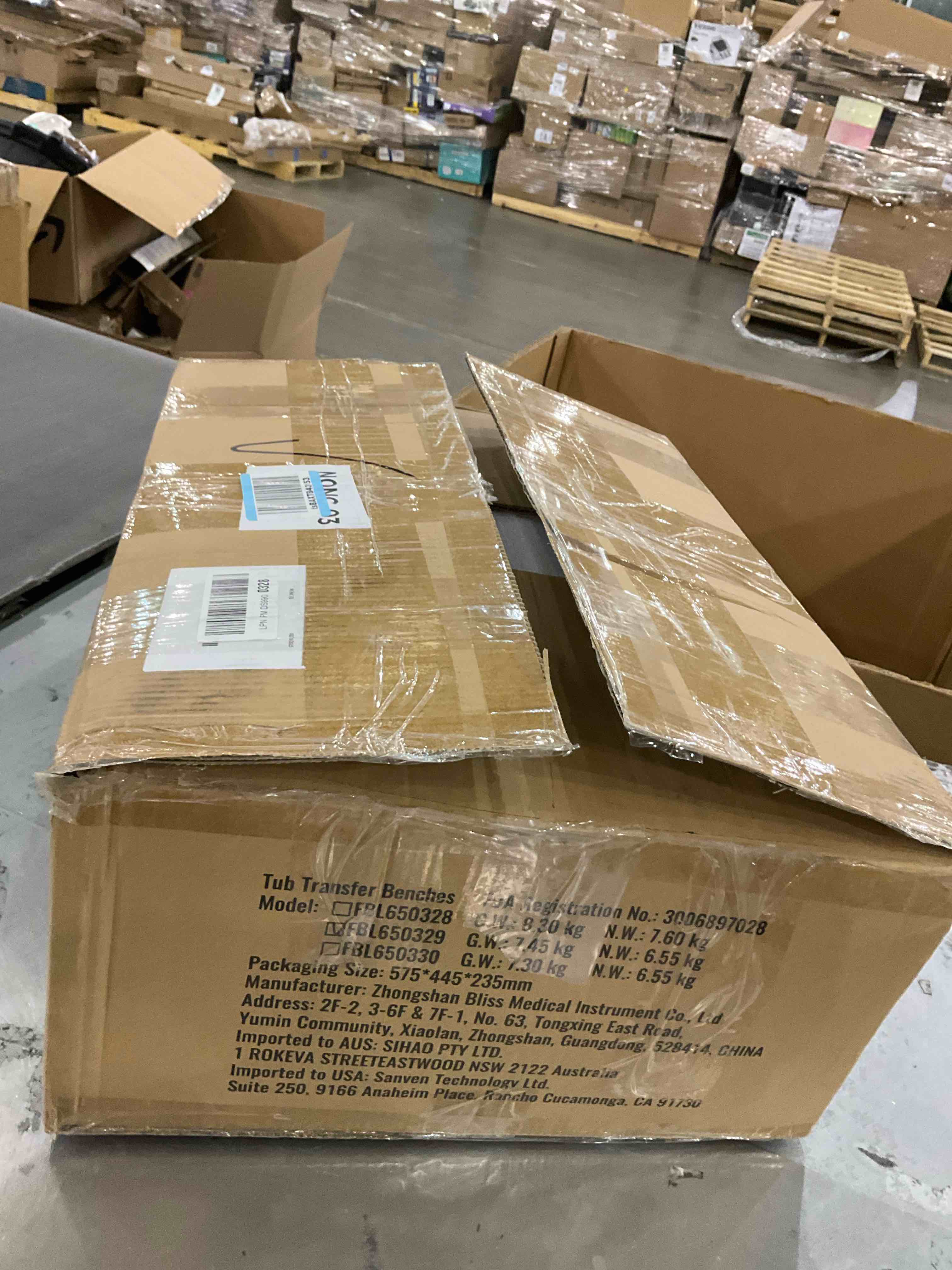 https://s3.amazonaws.com/lotting-images-prod/bidfta/PPE2573575_1745501744727.jpeg